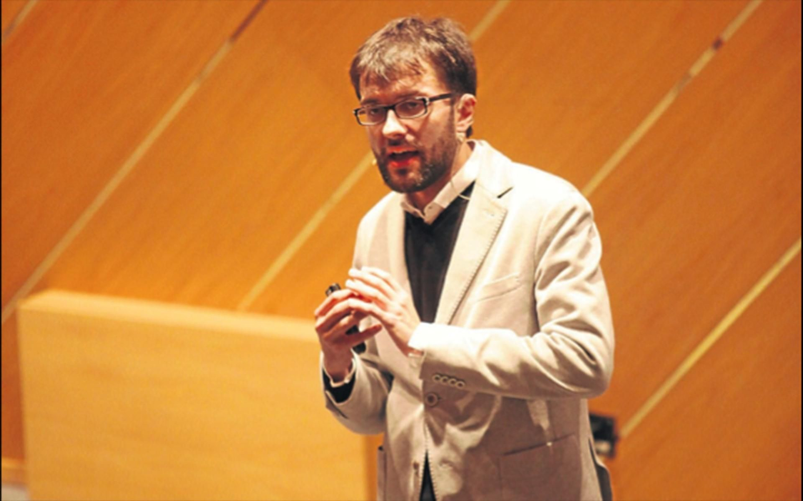 Jorge Vázquez, CEO de Redegal, durante su intervención en el Foro La Región