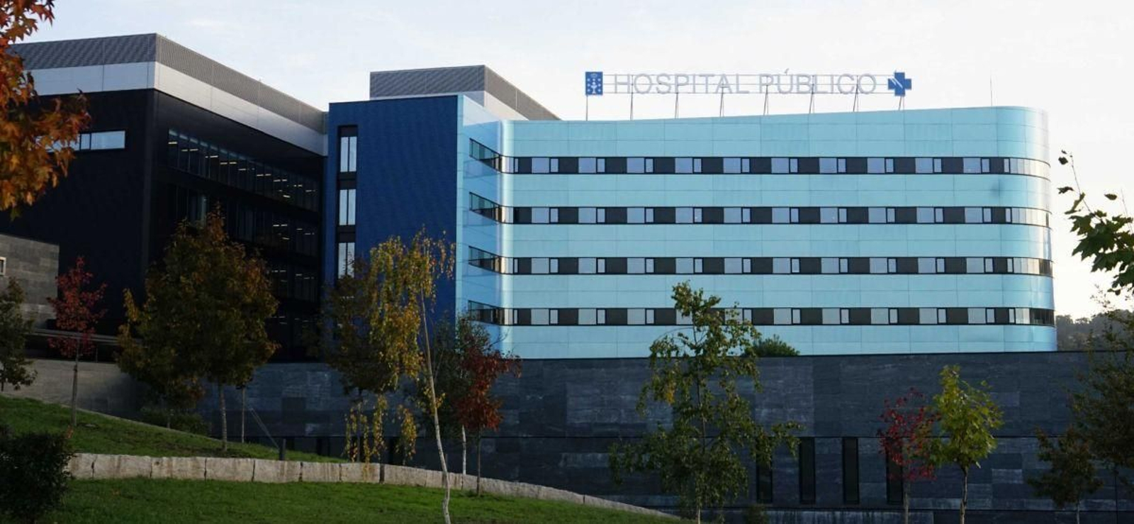 El Cunqueiro recibió la operación de oído a la paciente fallecida.