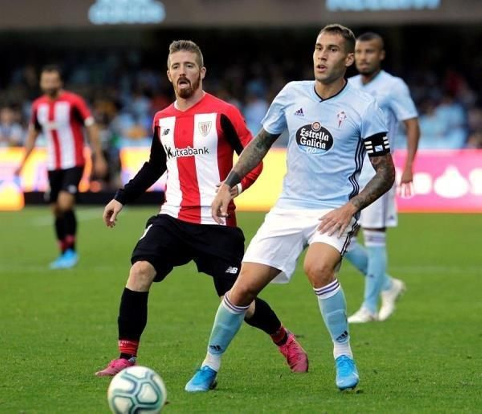 El jugador del Celta de Vigo Hugo Mayo durante el partido correspondiente a la octava jornada de LaLiga Santander. Foto: EFE