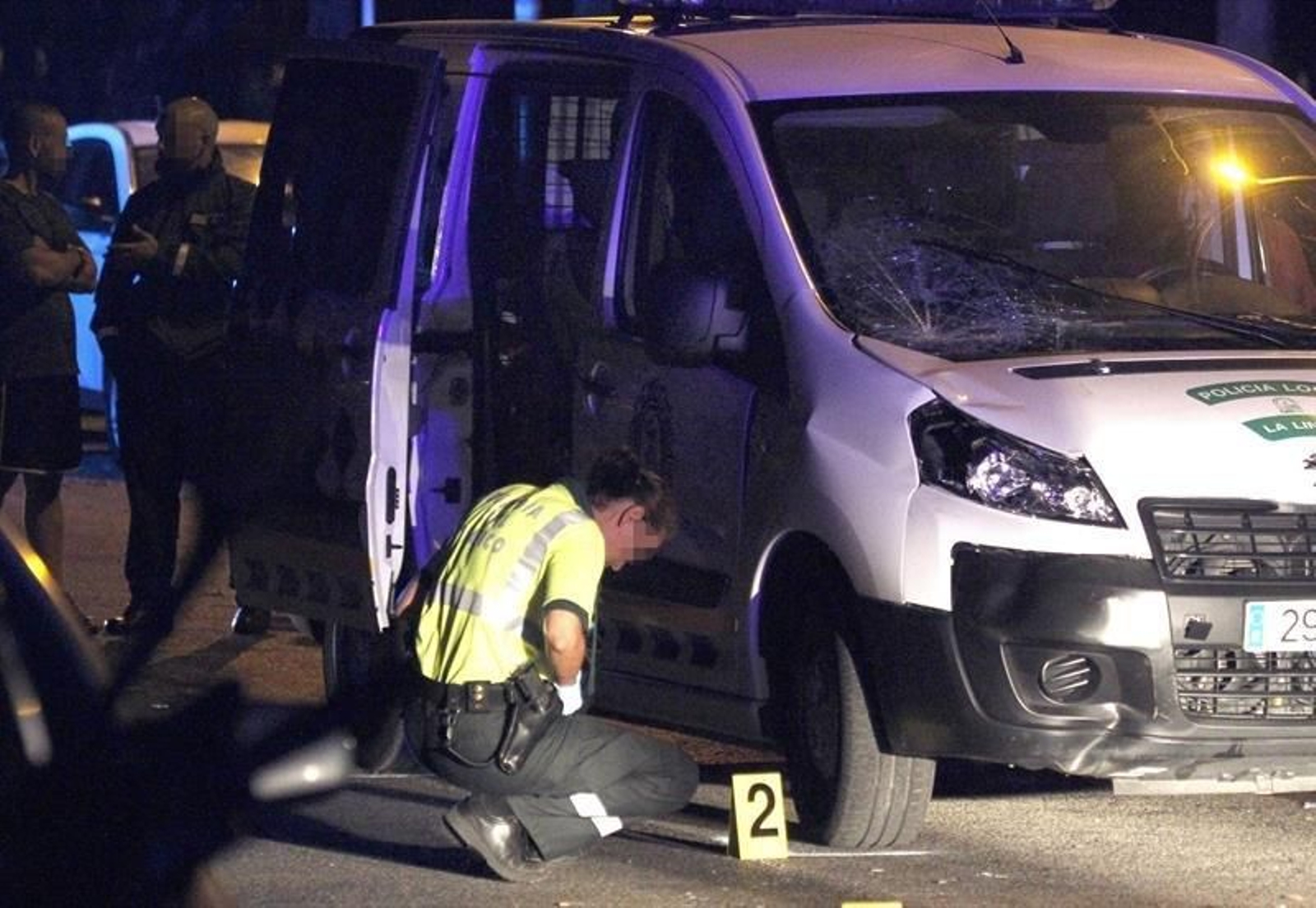 Un agente de La Línea (Cádiz) ha fallecido al colisionar el vehículo oficial en el que viajaba con otro de la Policía Local durante una persecución