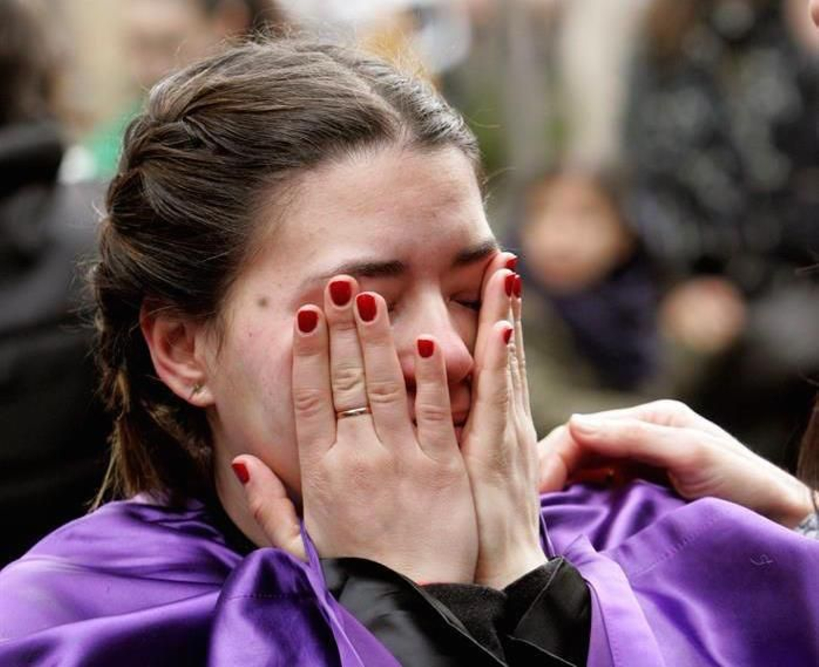 Los penitentes y cofrades muestran su dolor por no poder participar un año más en la Procesión del Santo Encuentro de Ferrol.