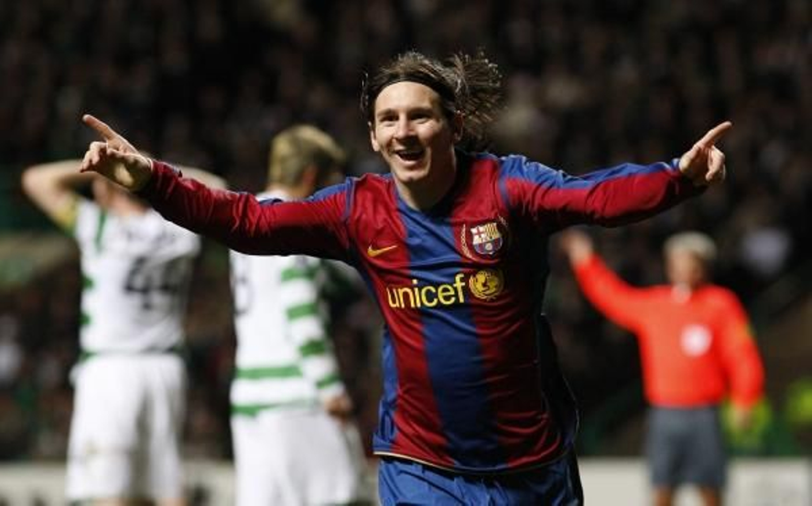 Messi celebra uno de sus goles.