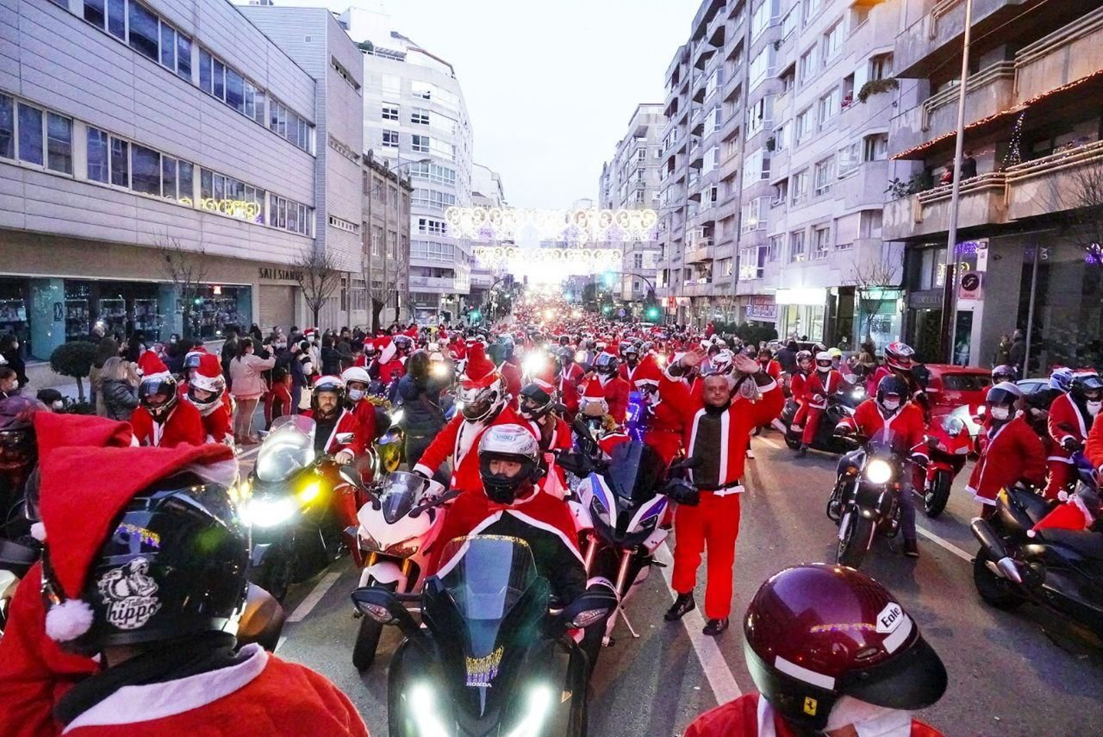 Papanoelada motera de Vigo.