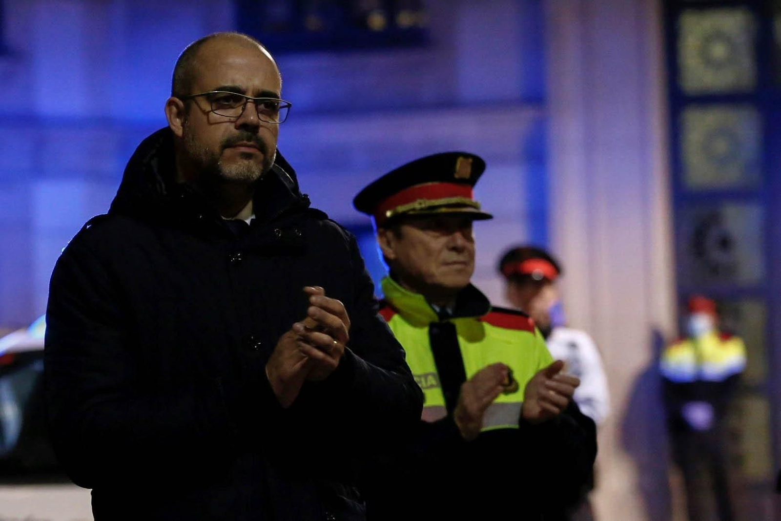 El conseller de Interior de la Generalitat de Cataluña, Miquel Buch (i). EFE/Quique García