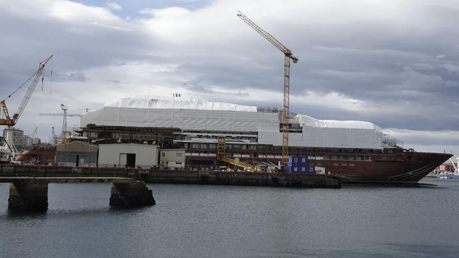 El crucero 'Evrima' que está construyendo Barreras para Ritz-Carlton emplea a un millar de trabajadores y debería estar finalizado en diciembre.