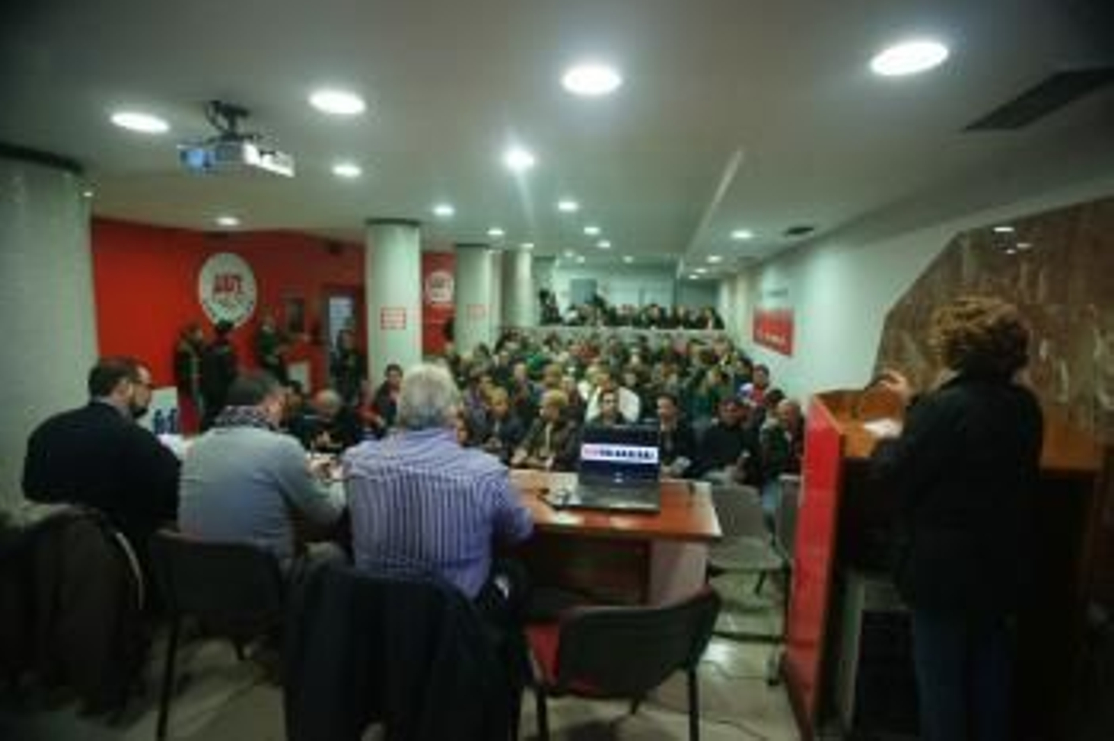 la asamblea de delegados de UGT vigueses, en su sede