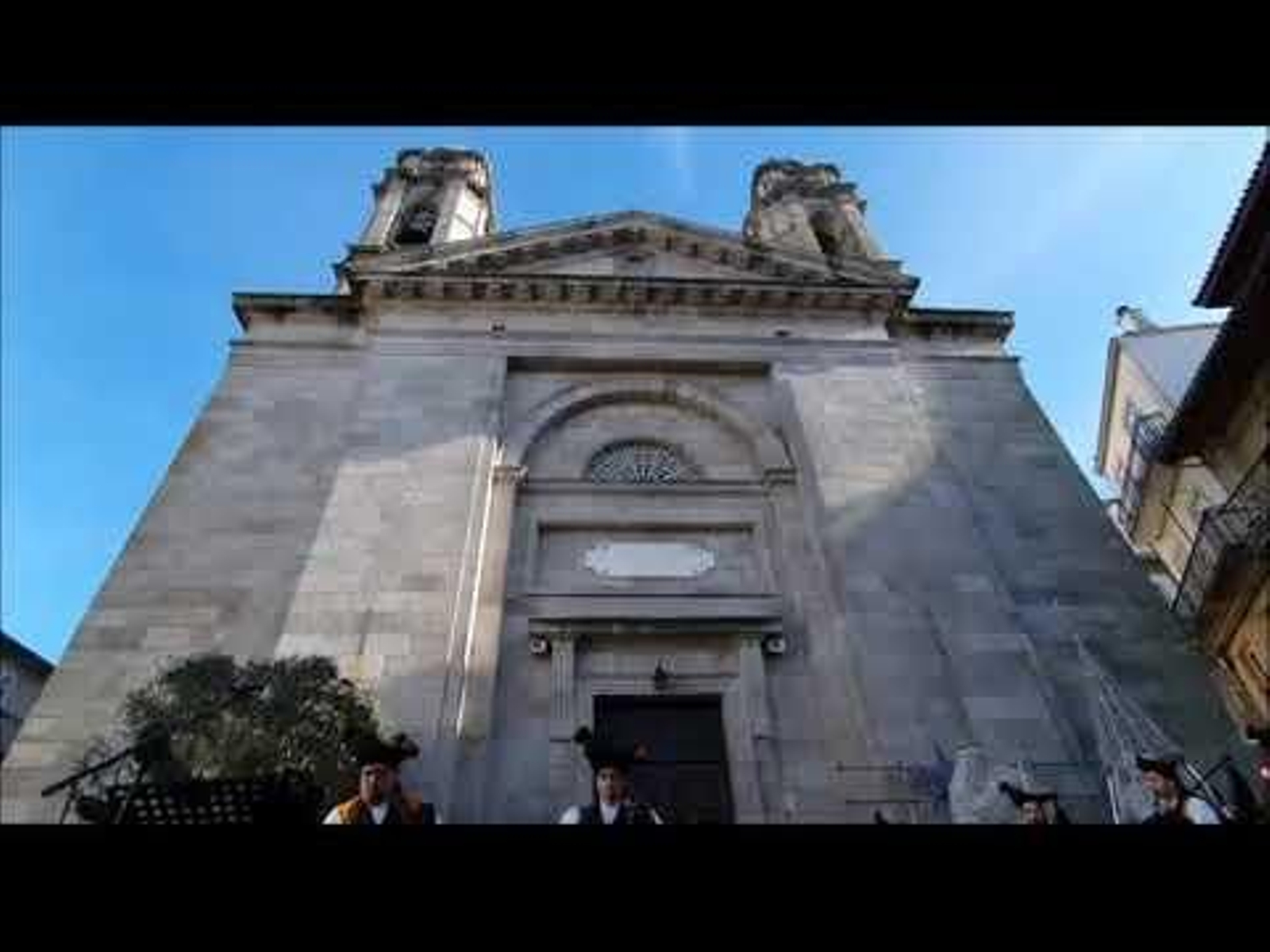 Concierto de campanas y gaitas en Vigo