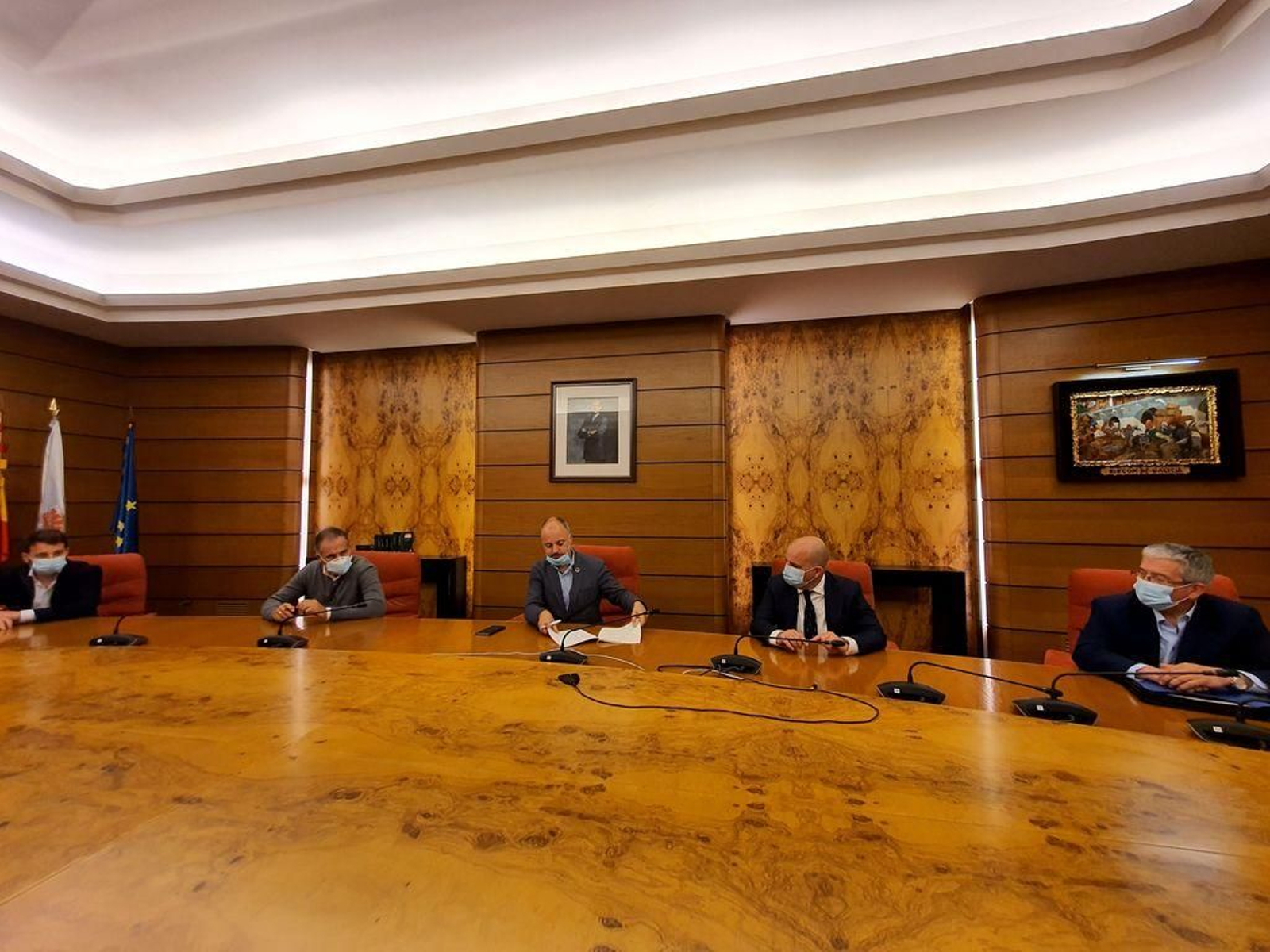 La reunión de los socios, ayer en Zona Franca.