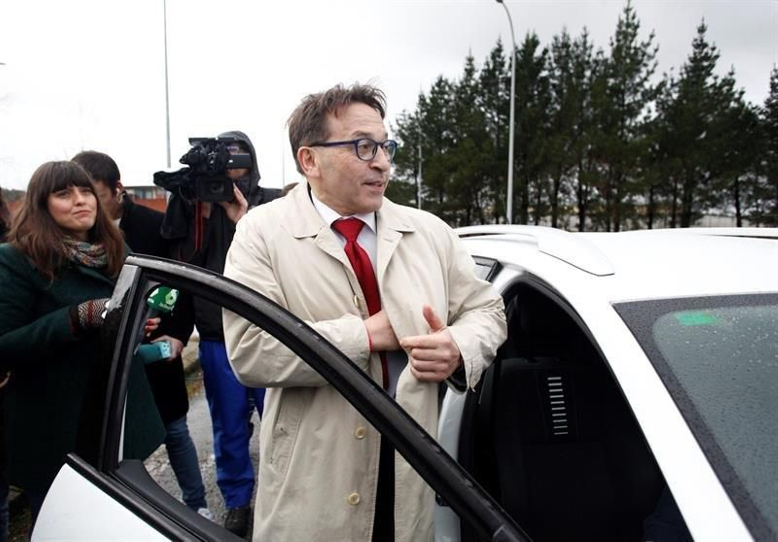 José Ramón Sierra, abogado defensor de José Enrique Abuín Gey, alias "El Chicle", tras visitar a su cliente en el penal coruñés de Teixeiro