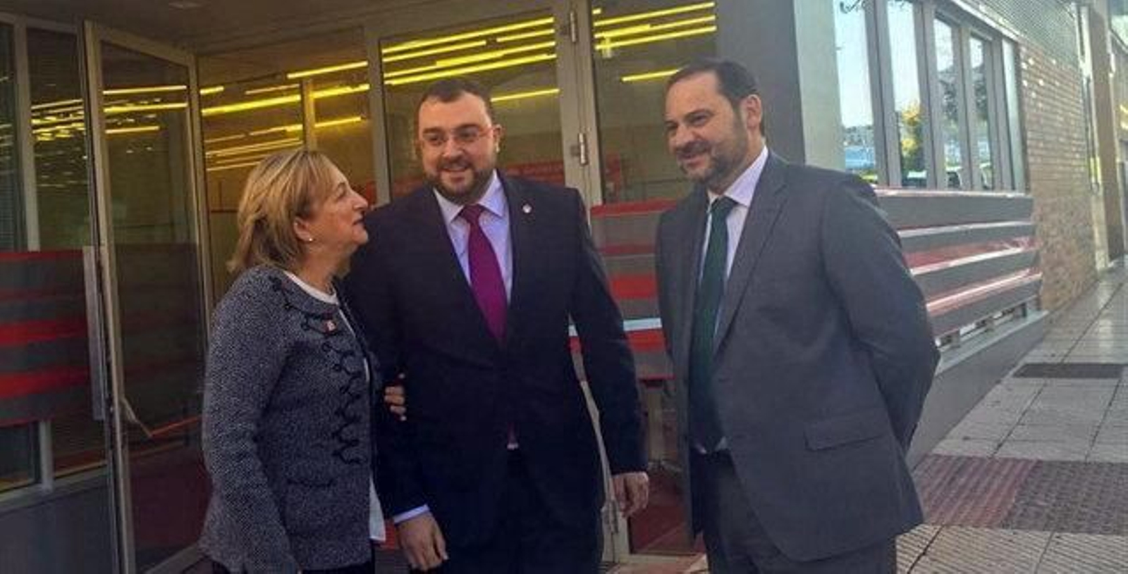 Barbón se reunirá con Ábalos este lunes para abordar los "grandes retos" de Asturias en materia de infraestructuras