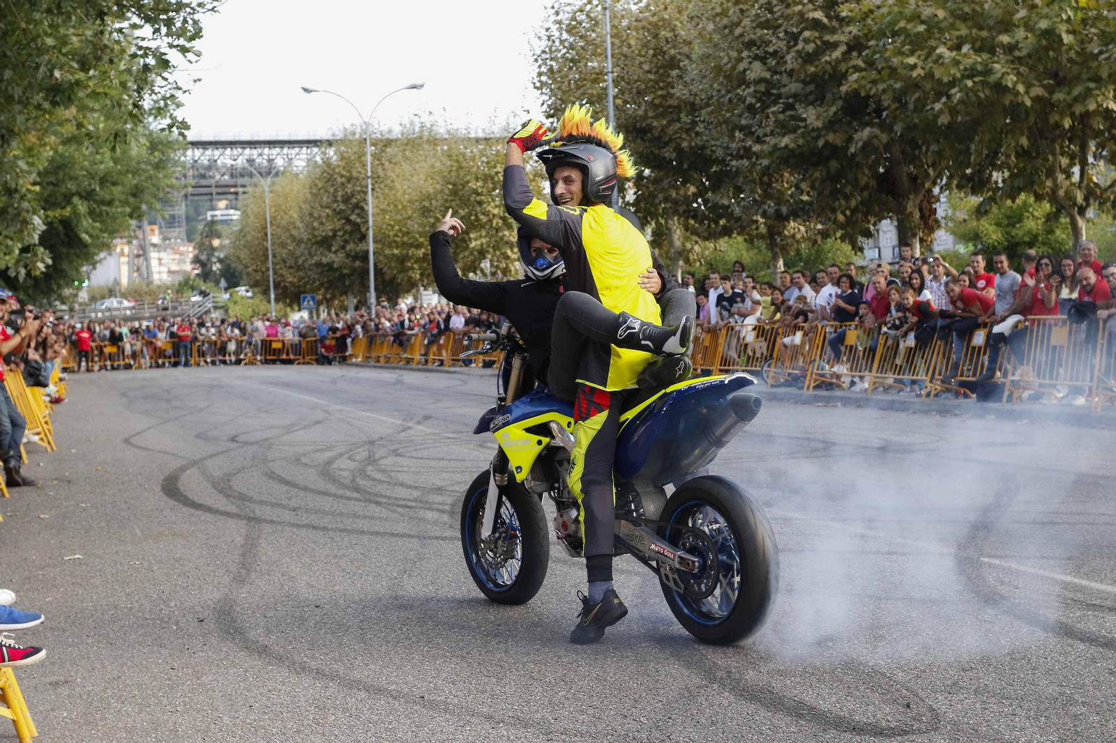 Redondela recibió ayer una nueva reunión de moteros de toda Galicia en la Xuntanza Motera.