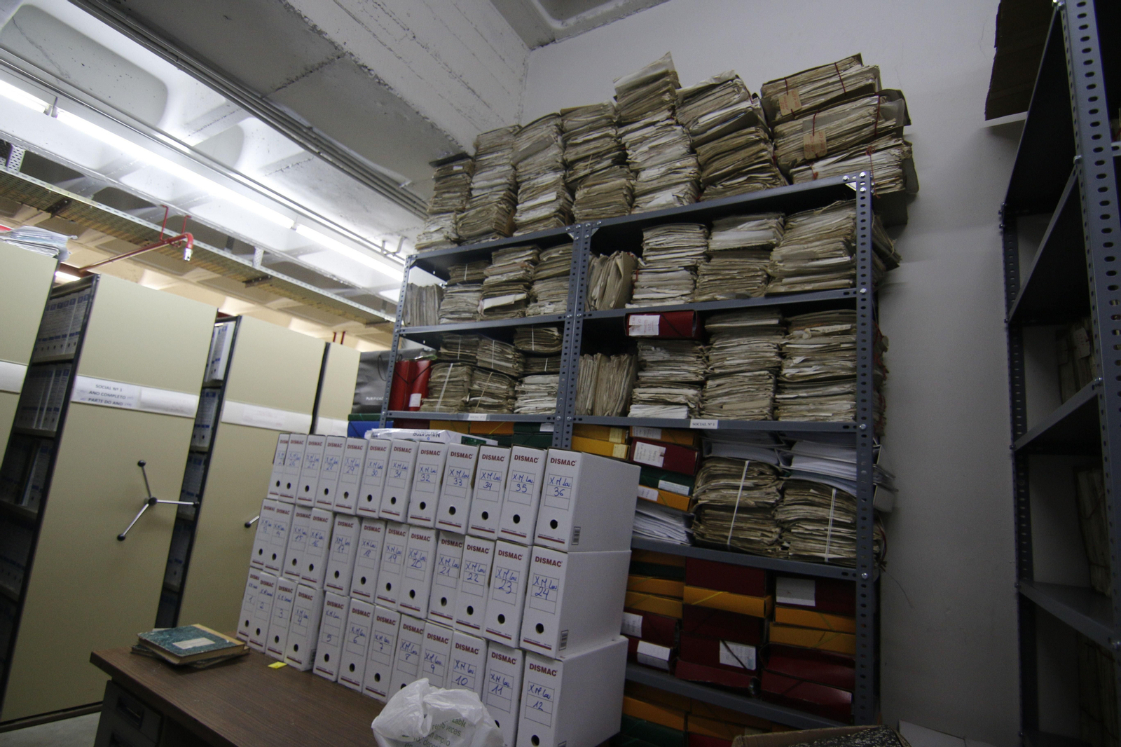 Imagen del archivo de los juzgados de Vigo, que aspiran en un futuro al papel cero.