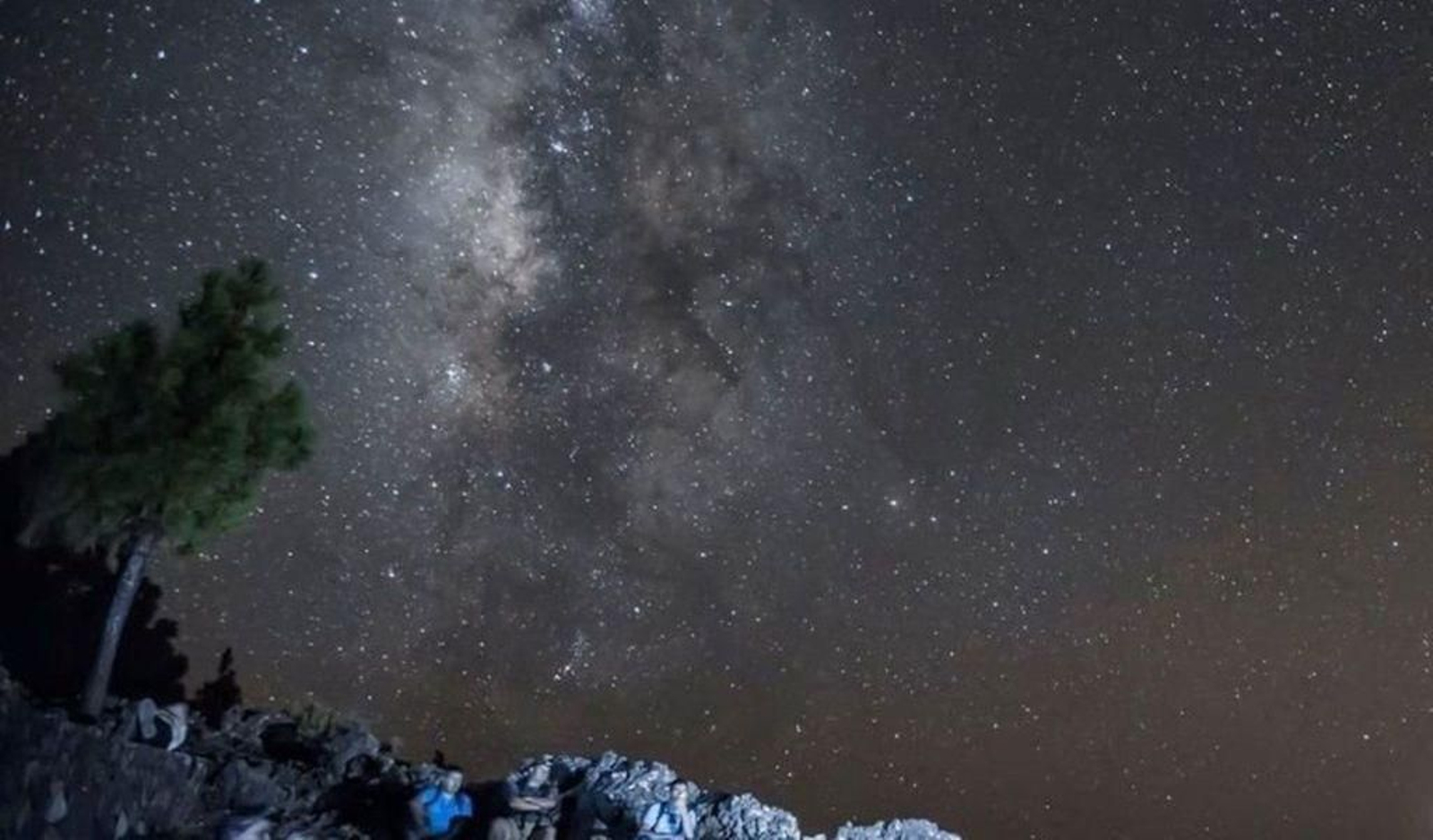 Una de las rutas astronómicas organizadas por la nabiera Nabia con salida en Cíes.