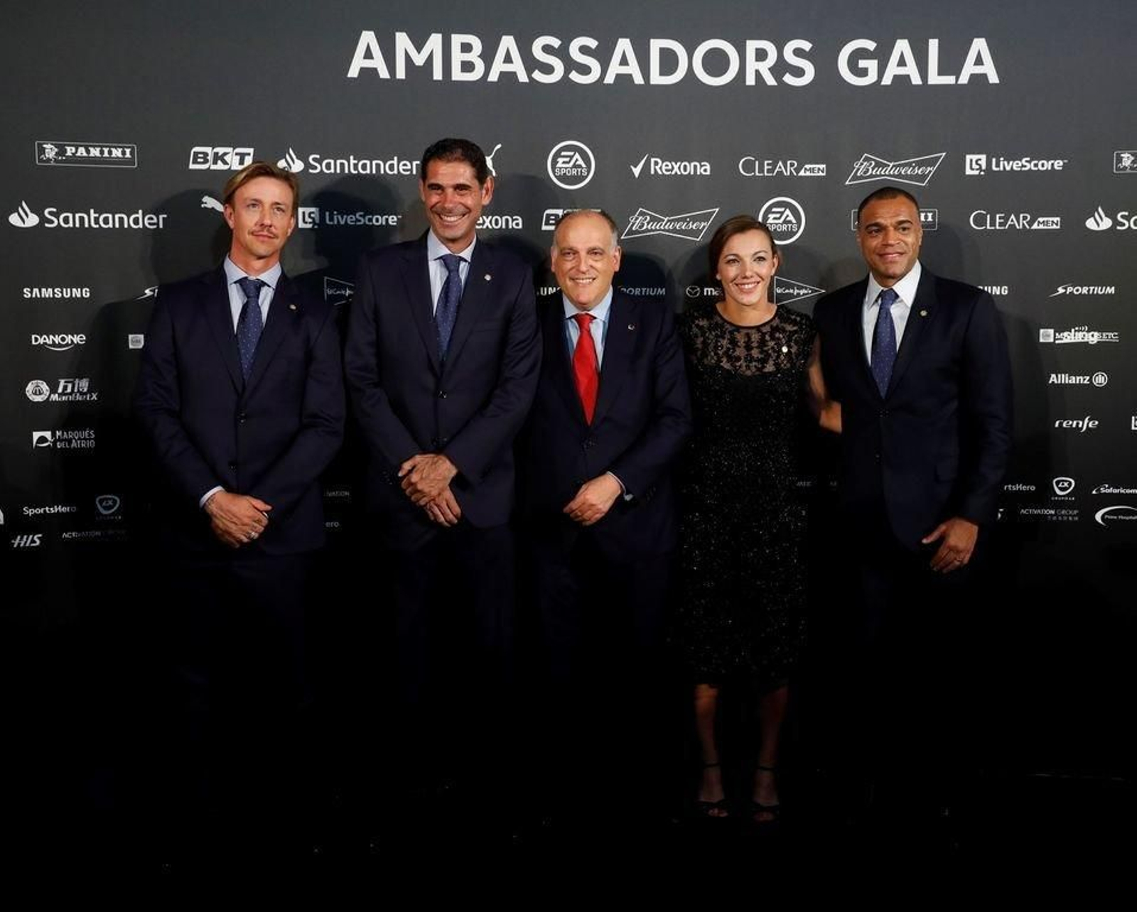 Anair Lomba, Lombi (2d), con Guti, Hierro, Tebas y Denilson.