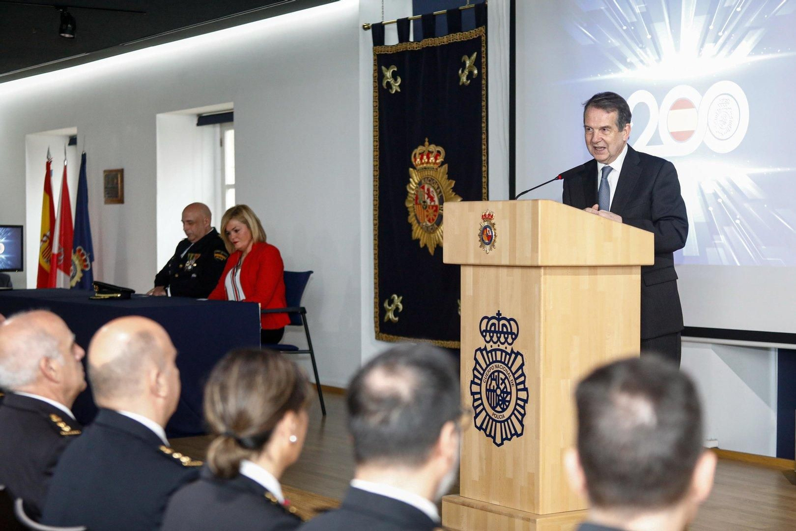 Abel Caballero en el acto del Bicentenario de la Policía Nacional.