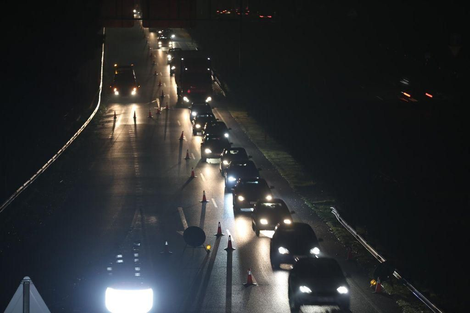 Control de la Guardia Civil en la A52 en O Porriño // Alberte