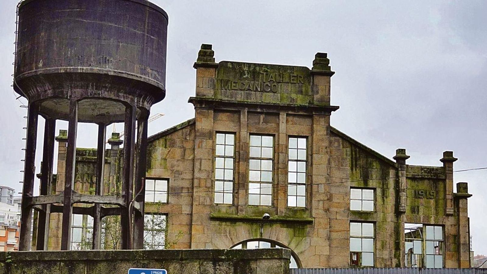 Antigua instalación de La Artística, que hoy está en Porriño, firma centenaria.