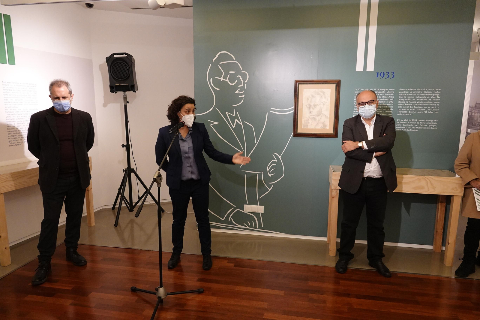 Presentación en la Pinacoteca de "Nos vieiros da arte galega", sobre a colección municipal de Francisco Fernández del Riego.