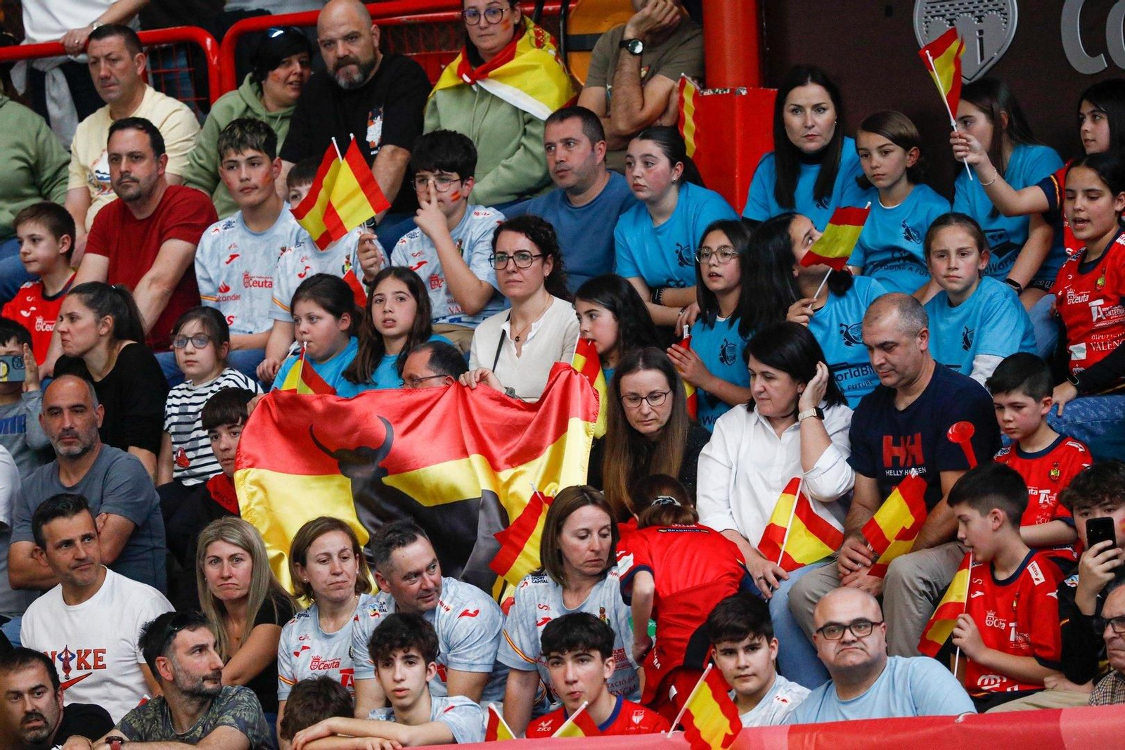 España-Azerbaiyán balonmano femenino en Porriño.