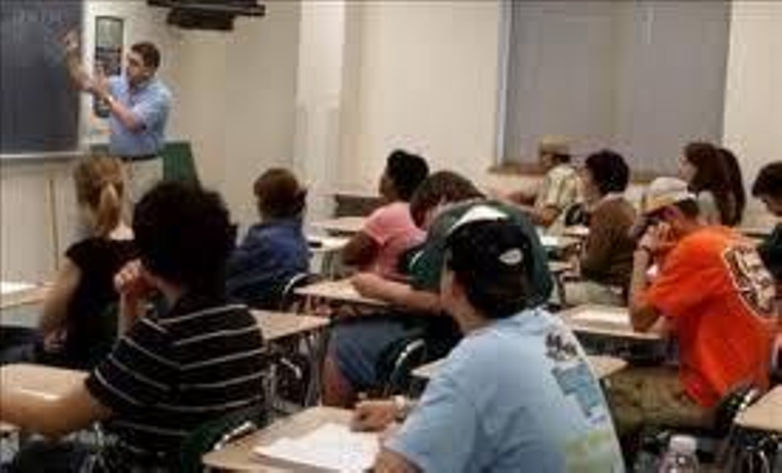 Un grupo de universitarios durante una clase.