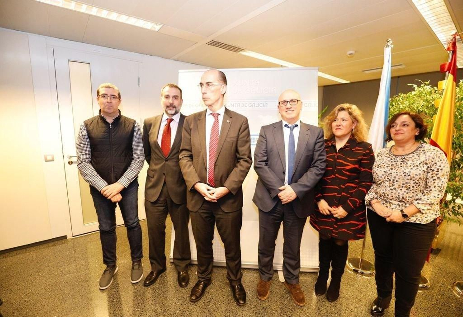 El conselleiro, con Félix Rubial,  Jorge Aboal y Fernández Campa.