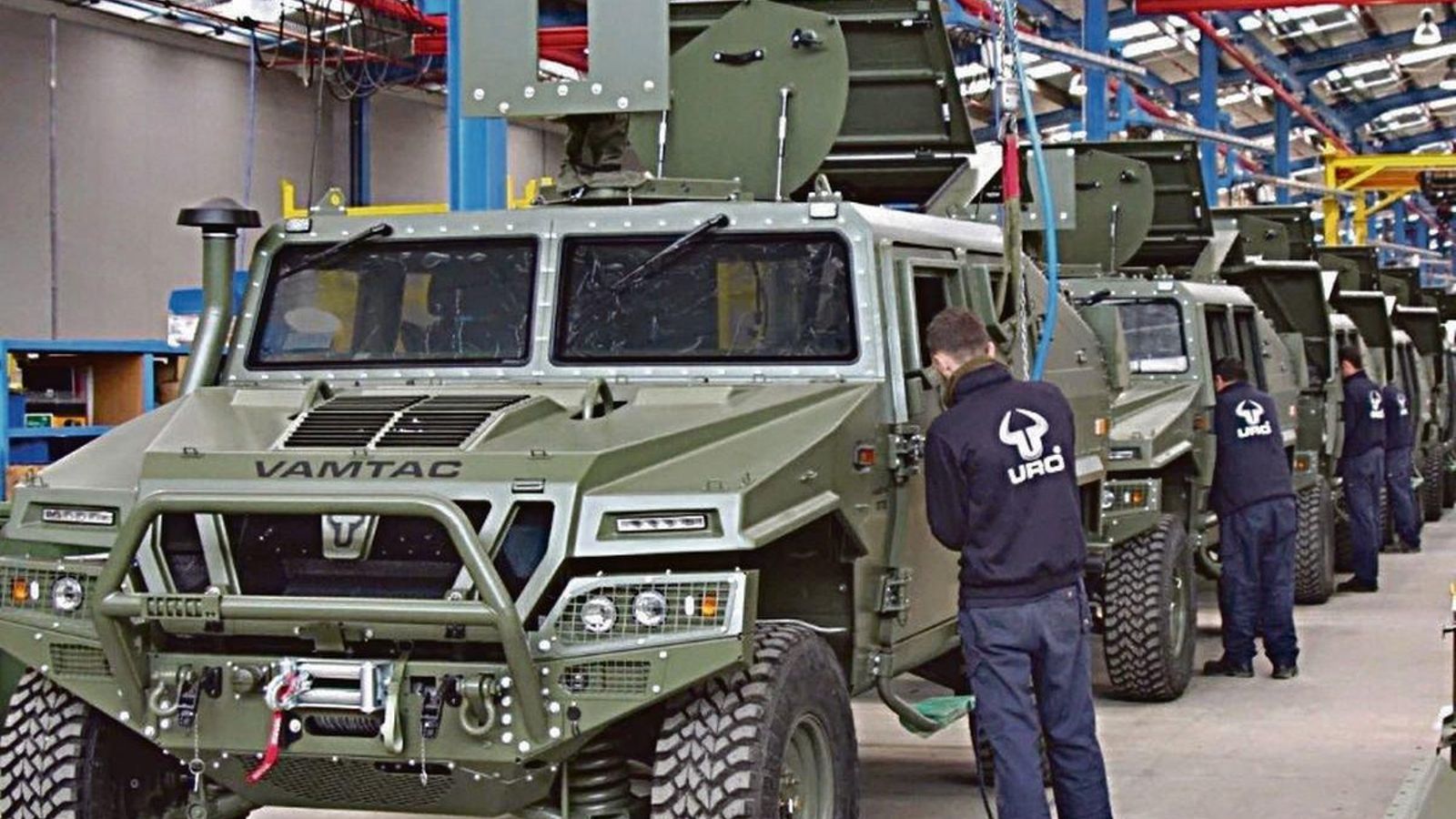 La empresa gallega Urovesa, con sede en Valga, es proveedor del Ministerio de Defensa de España desde 1984. Es uno de los fabricantes de vehículos militares referentes a nivel internacional.