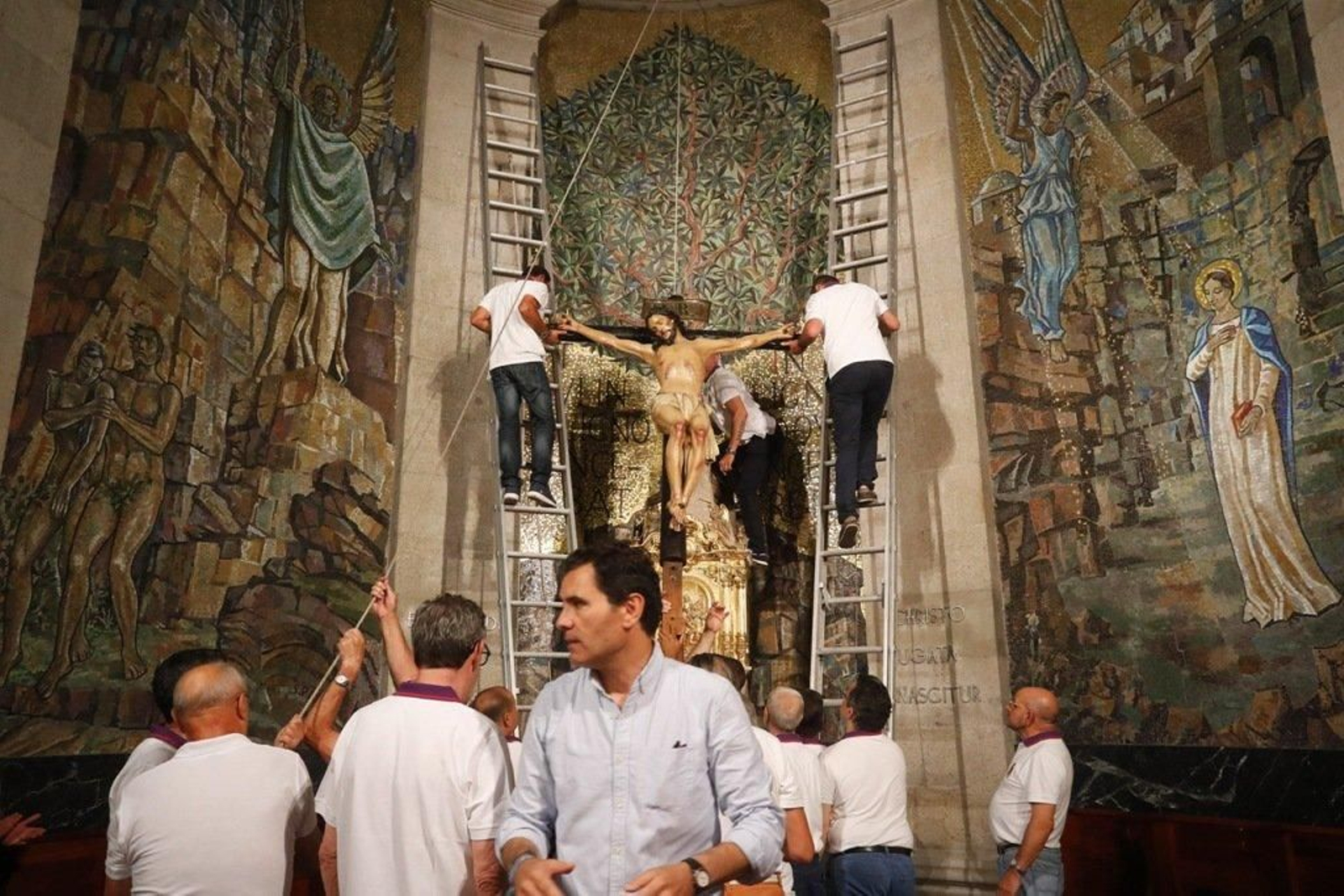 Descendimiento del Cristo de la Victoria _ JV Landín 047