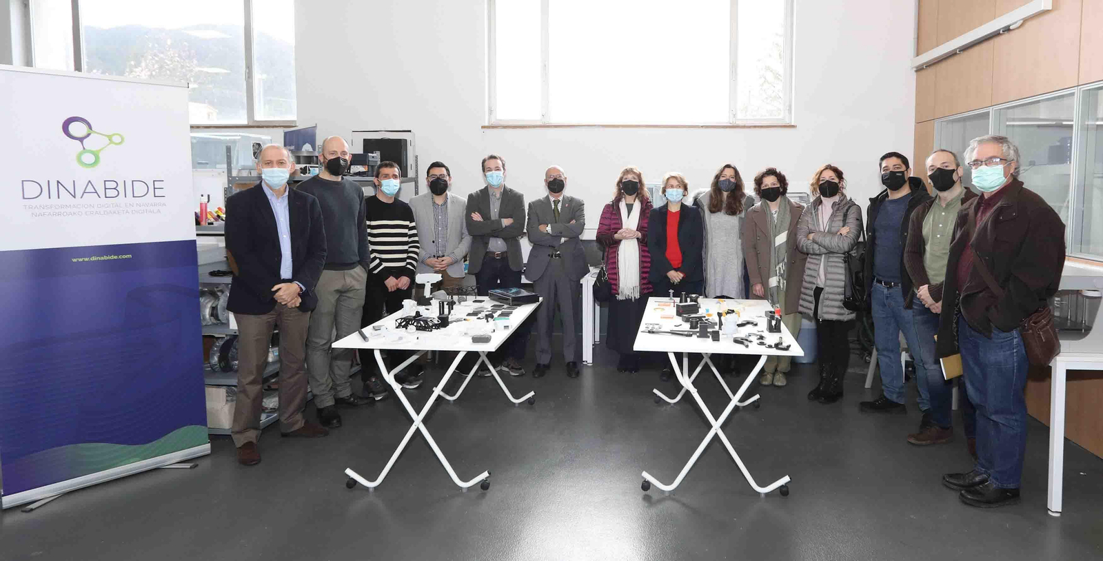 El consejero de Cohesión Territorial, Bernardo Ciriza, el director general de Administración Local y Despoblación, Jesús Mari Rodríguez, y el director general del Observatorio de la Realidad Social de Navarra, Luis Campos, en la presentación del proyecto Kinesis en Dinabide”