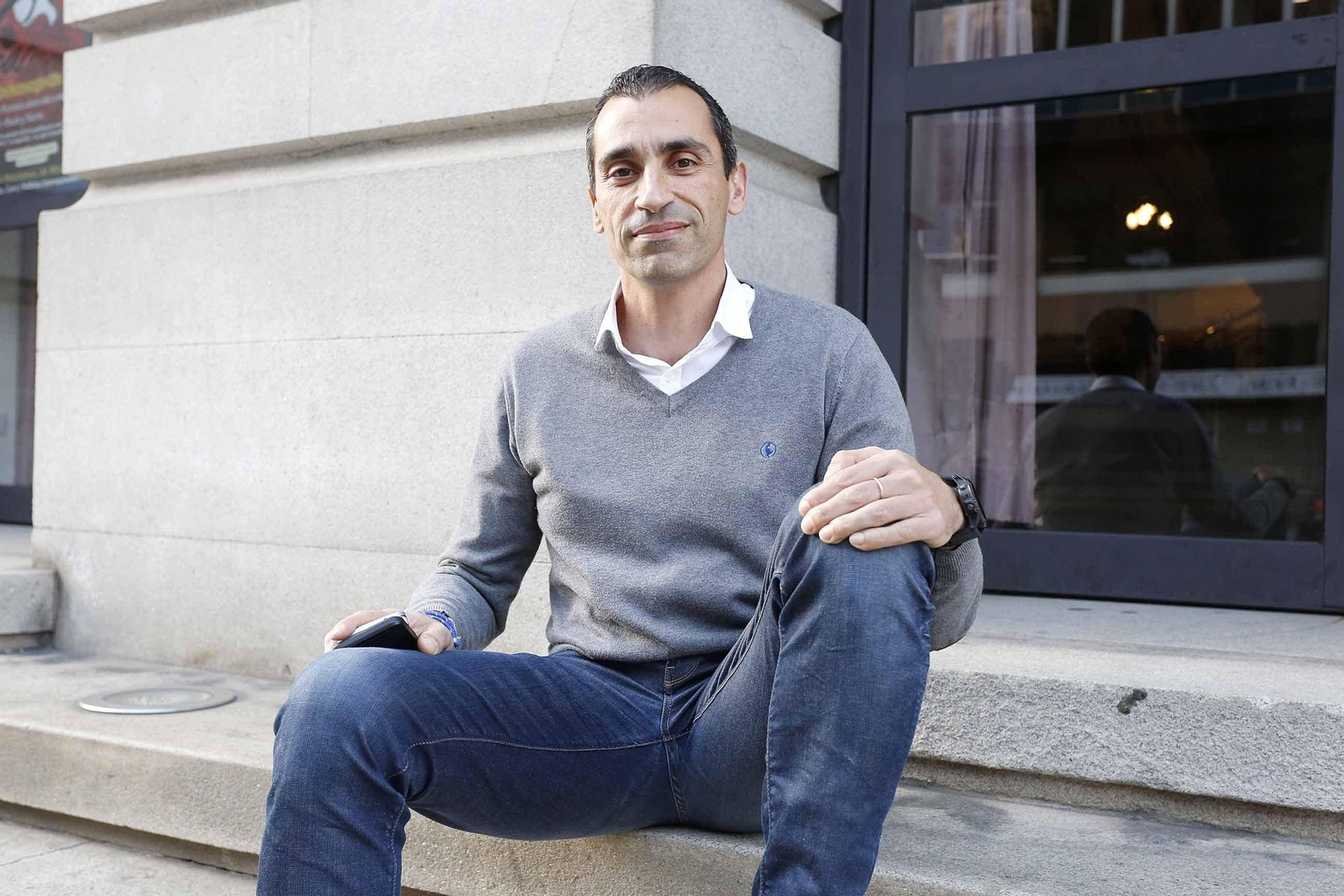 El exjugador de balonmano, Rubén Peña, recaudará fondos para la investigación sobre la leucemia.