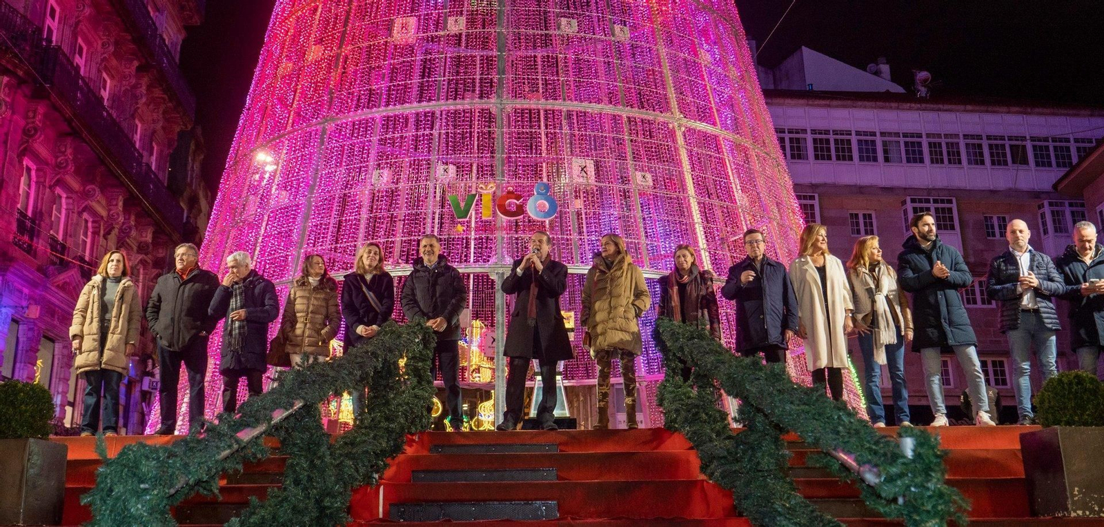 Vigo apaga la Navidad. // J.V. Landín