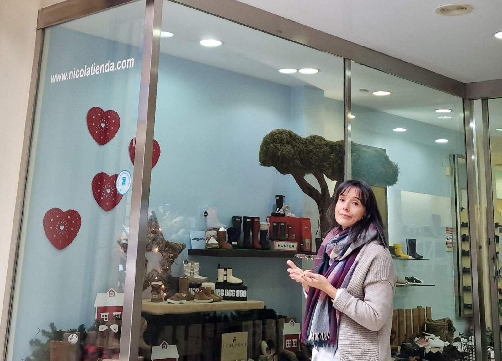 Yolanda, dueña de Nicola, zapatería que sufrió uno de los robos más recientes.