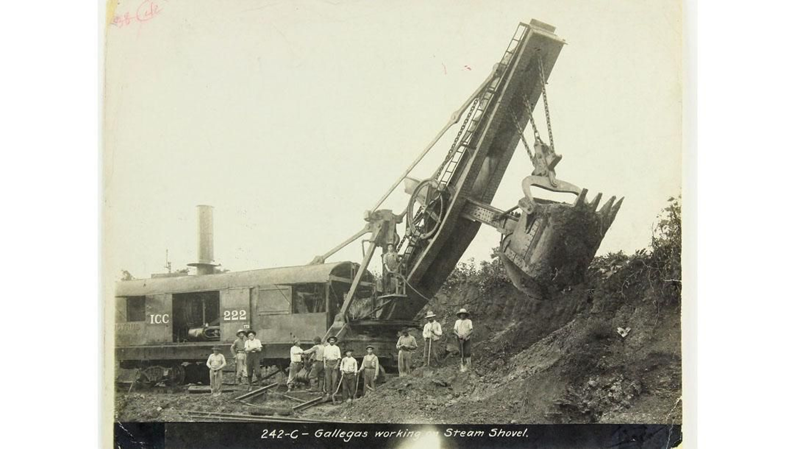 Obreros gallegos en plena faena, ca. 1906. Fondo: University of Florida