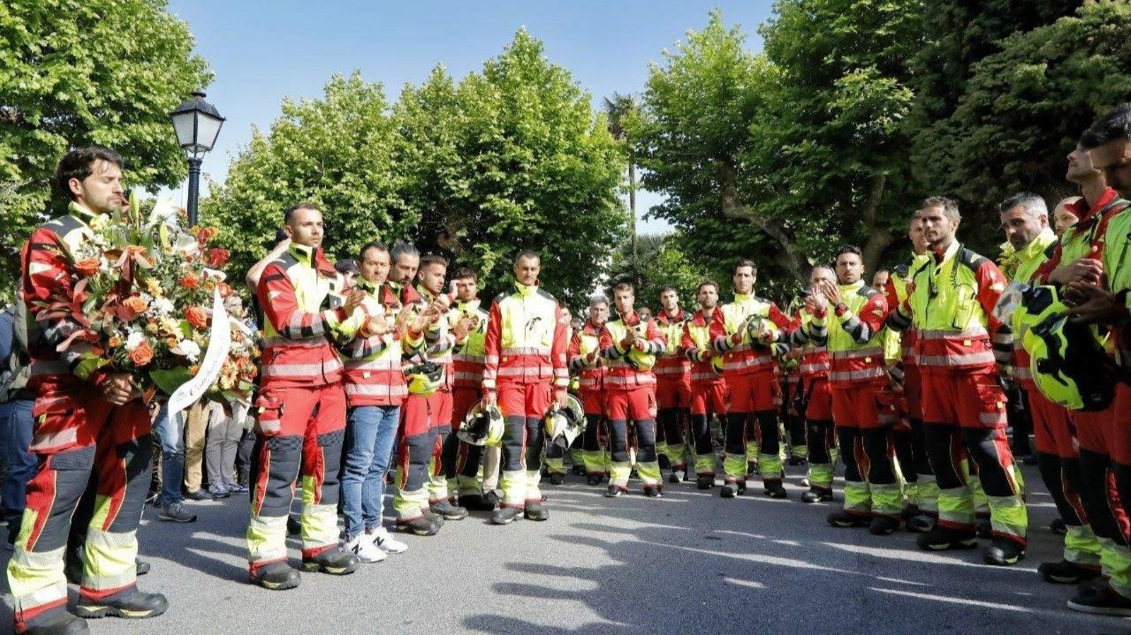 Bomberos de Vigo, en el funeral de su compañero Sergio Sanlés.
