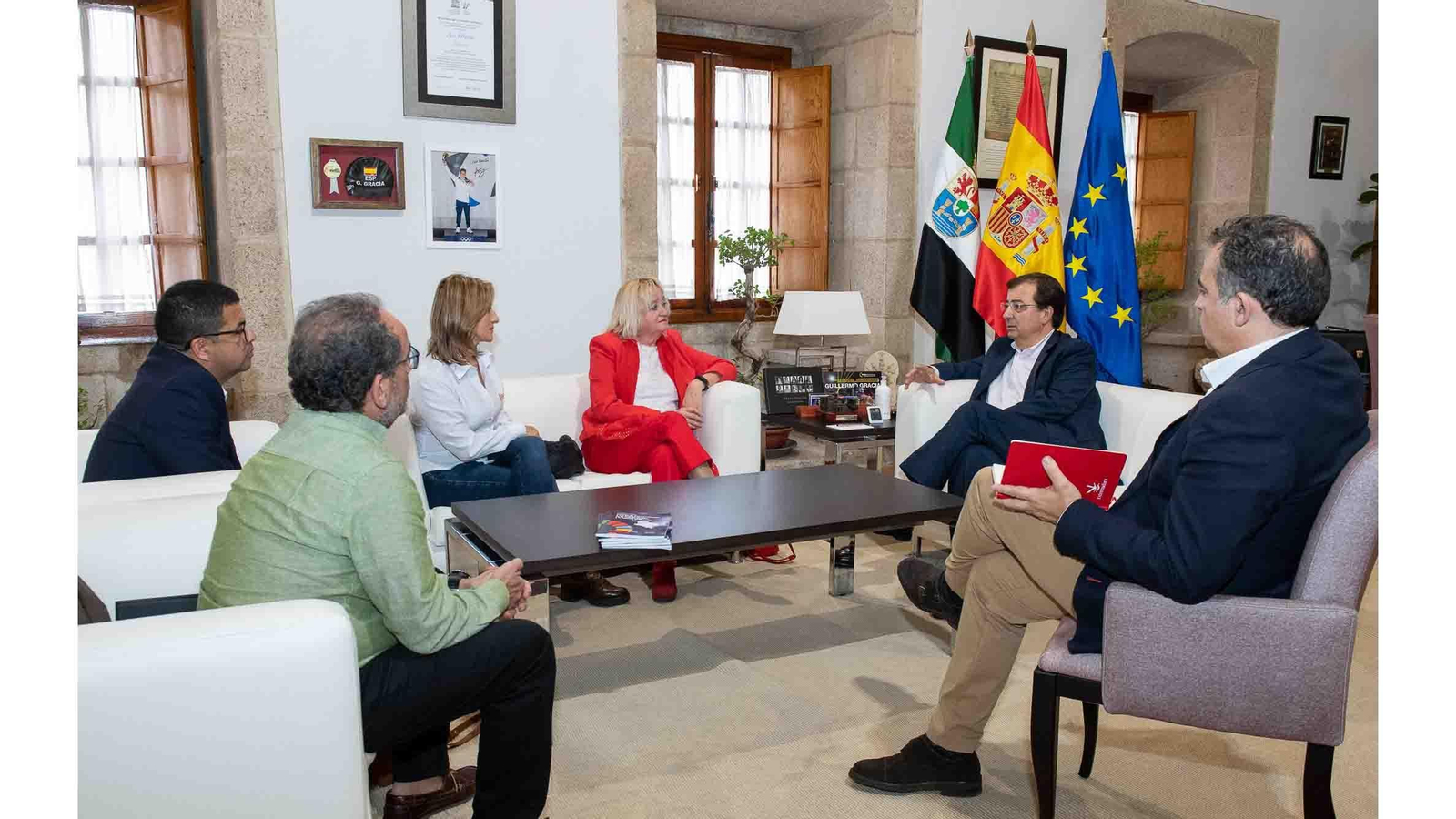 Extremadura Fernández Vara con Colombia web