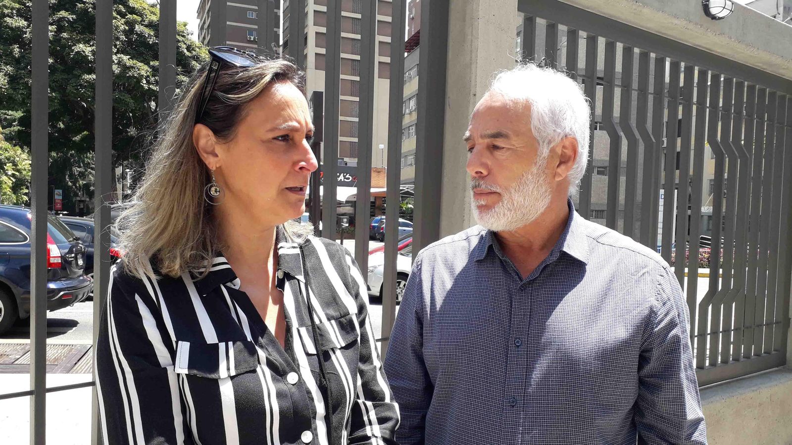 La consejera de Presidencia, Rita Camblor, con el consejero de Trabajo en Venezuela, José Francisco Armas