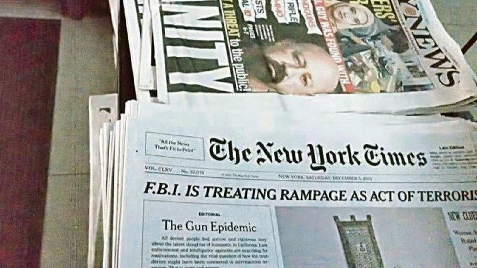 Periódicos en un punto de venta de prensa en Nueva York.