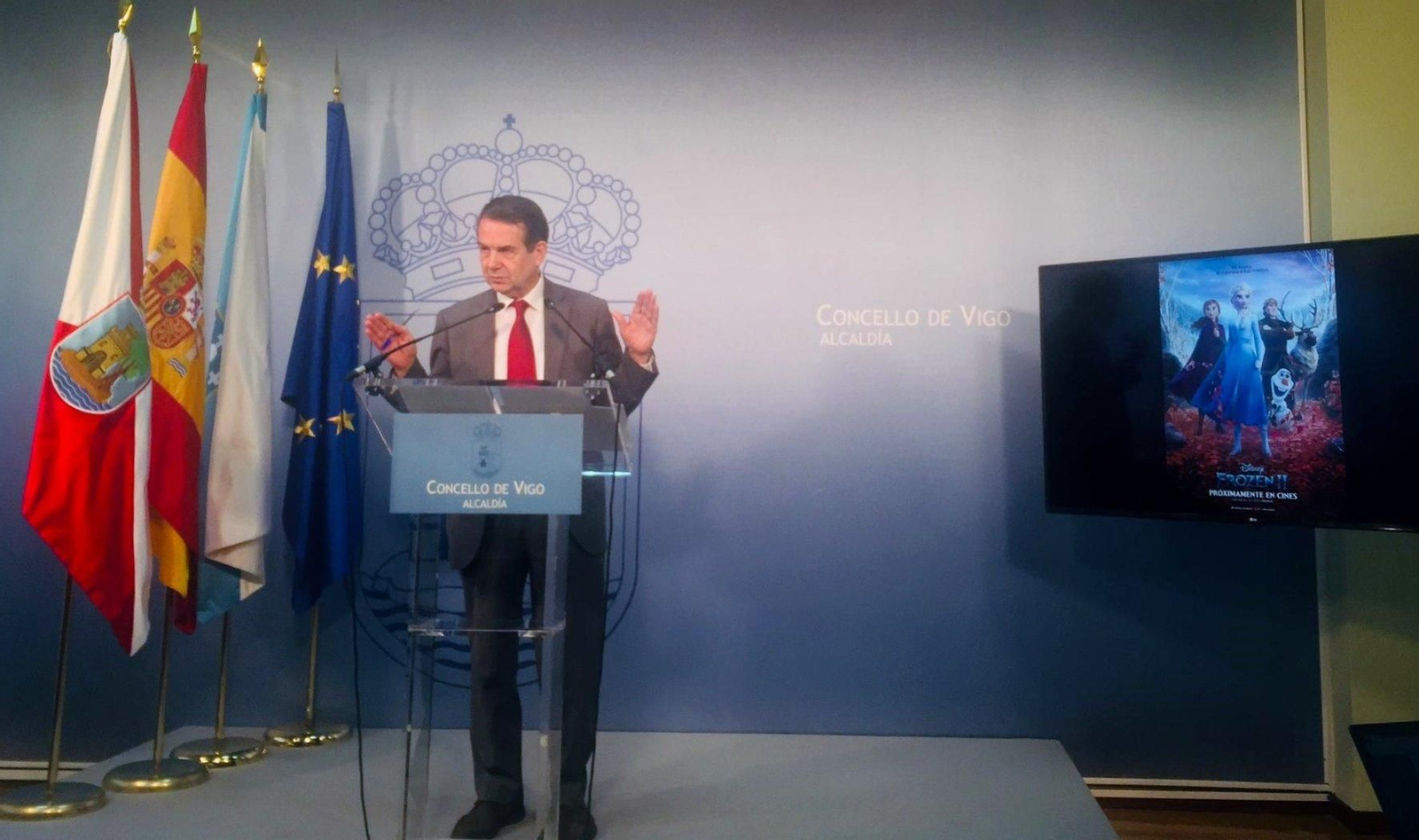 Abel Caballero en la rueda de prensa esta mañana.