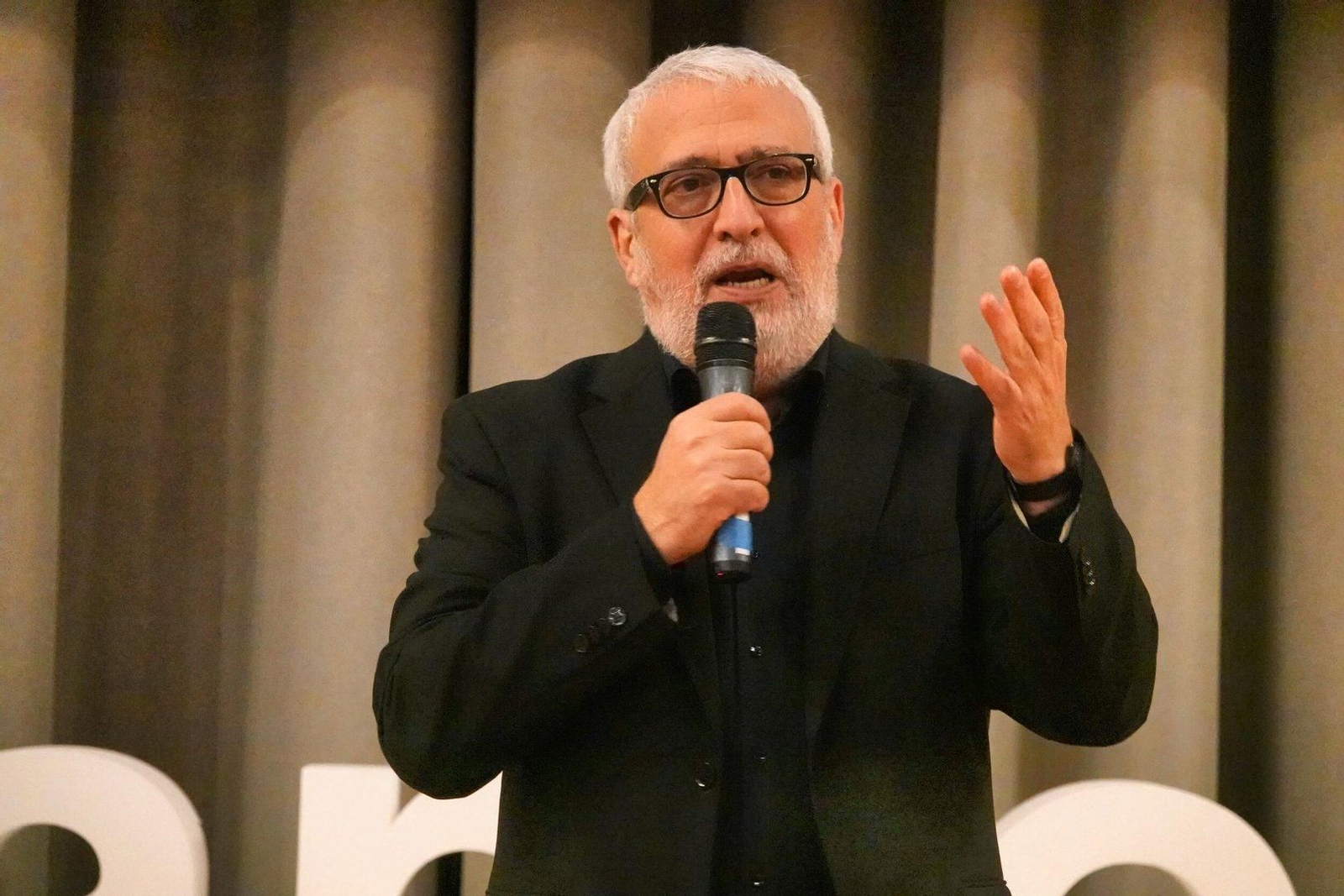 Leo Harlem en la feria empresarial en la facultad de económicas de la UVigo.