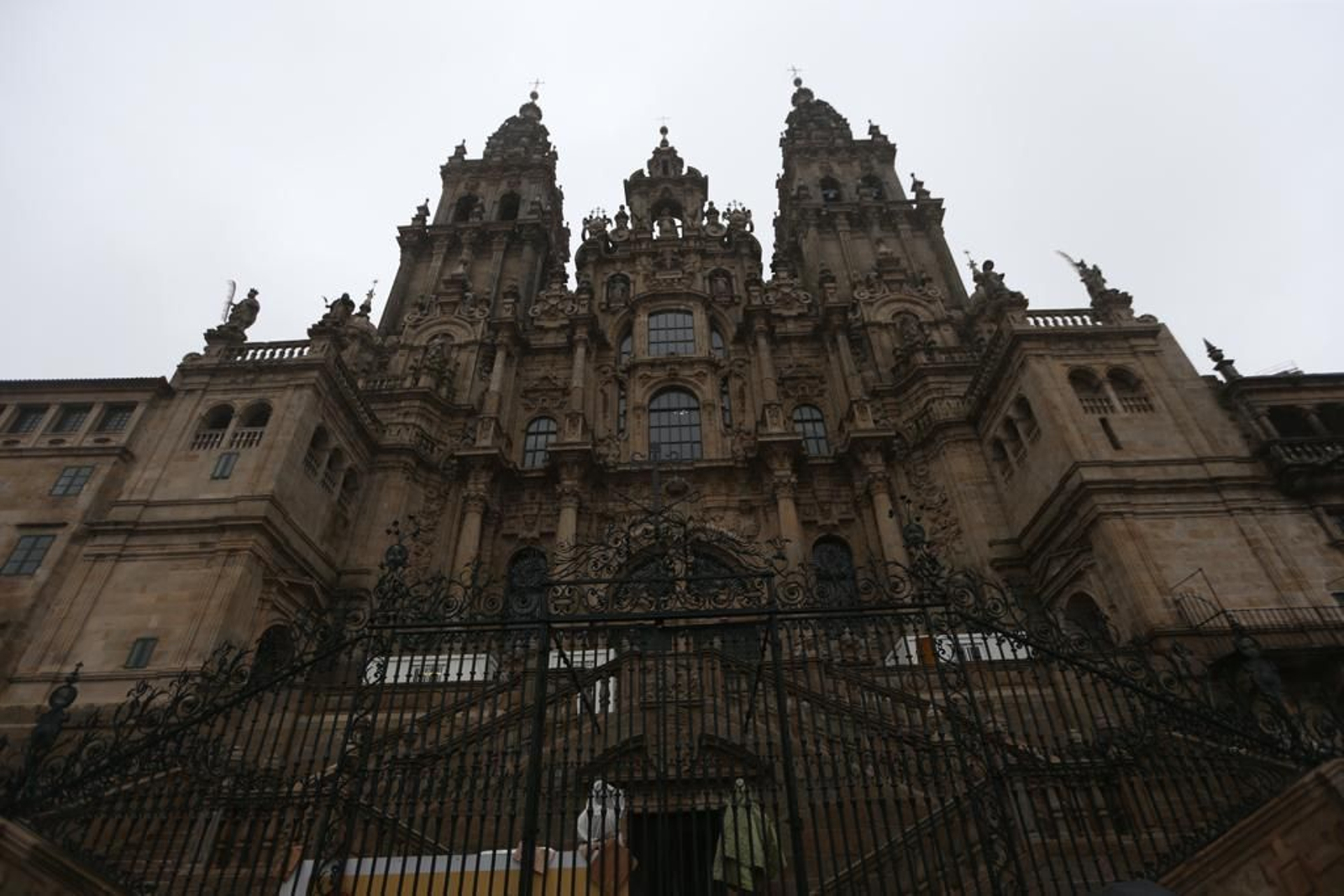 La Catedral de Compostela luce libre de andamios. // Alberte