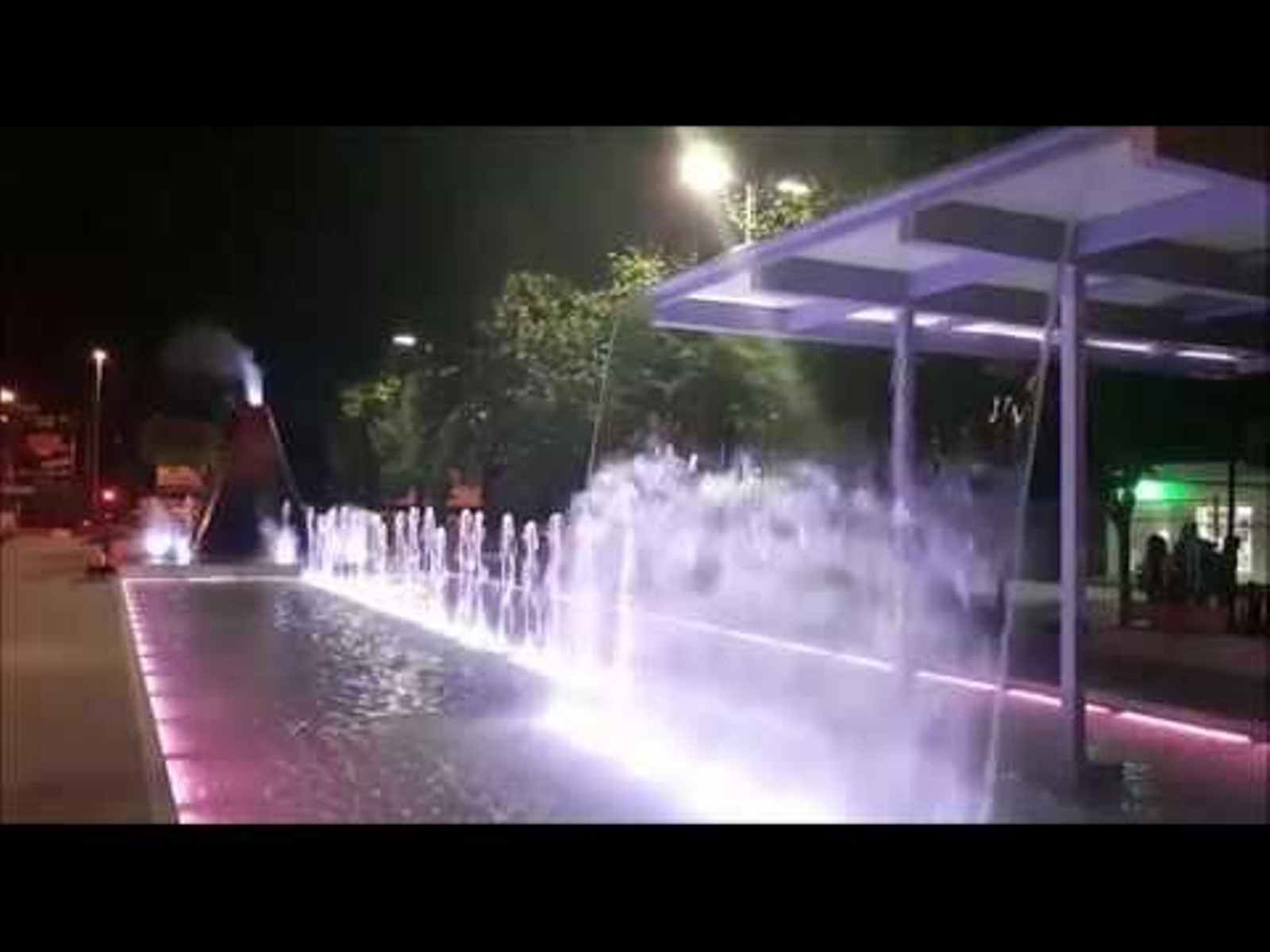 Pruebas nocturnas del volcán y las fuentes de Coia