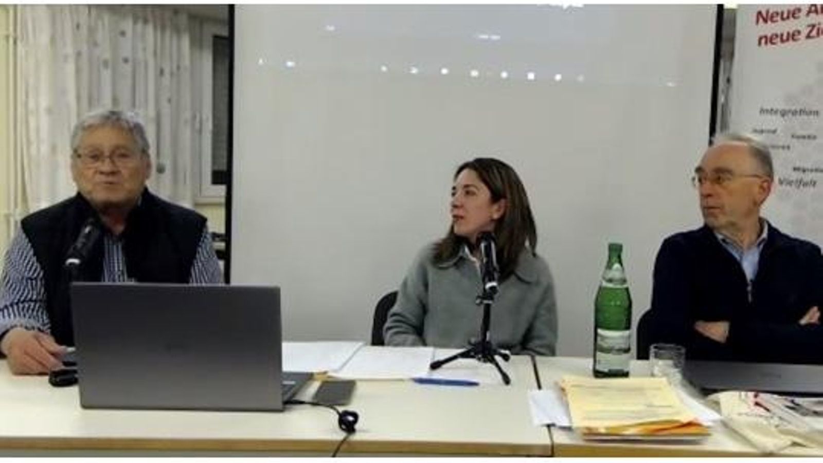 I Seminario Adentro 2022 Exposición homenaje emigración