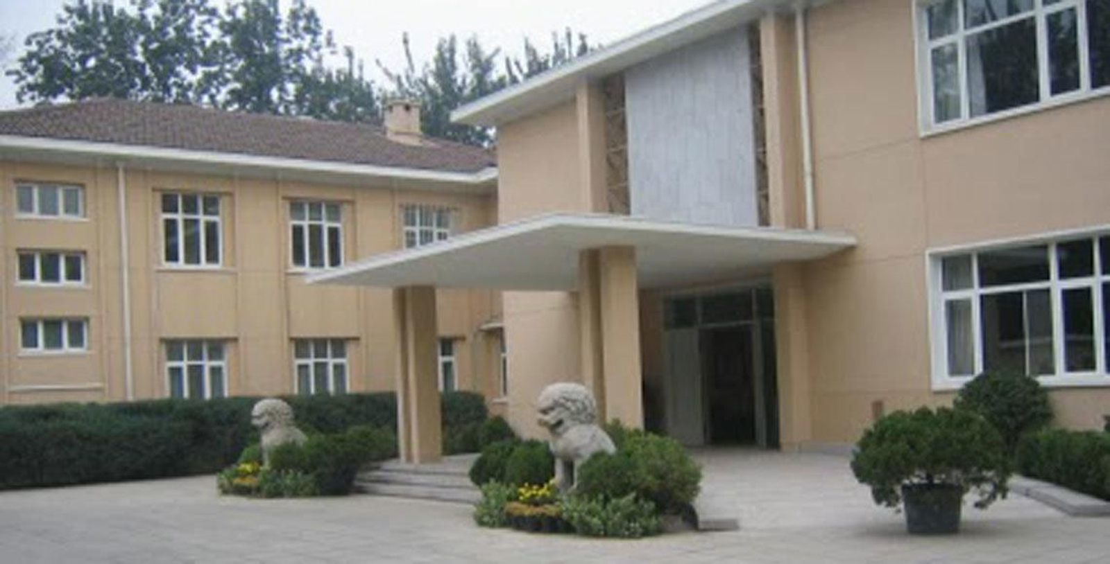 Embajada de España en Pekín.