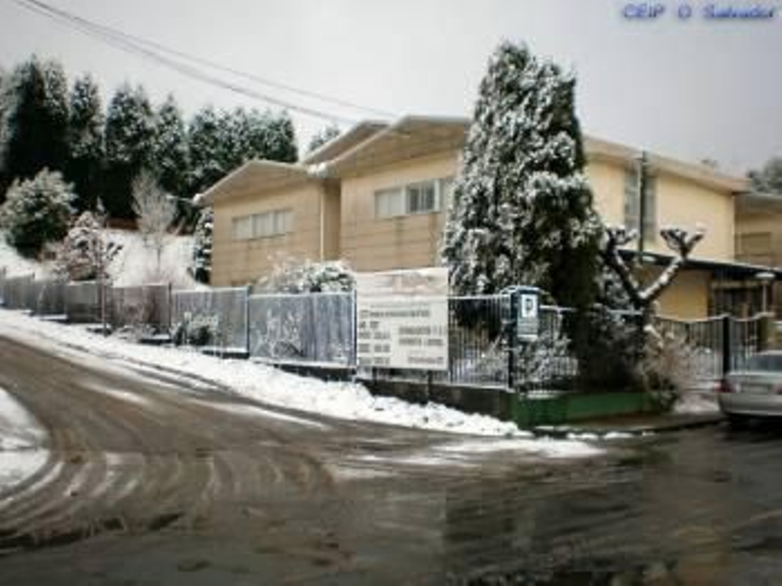 Exterior del centro escolar de A Pastoriza. (Foto: CEIP DE A PASTORIZA)
