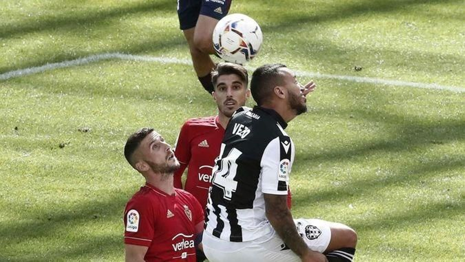 El excéltico Oier Sanjurjo capitanea a Osasuna.