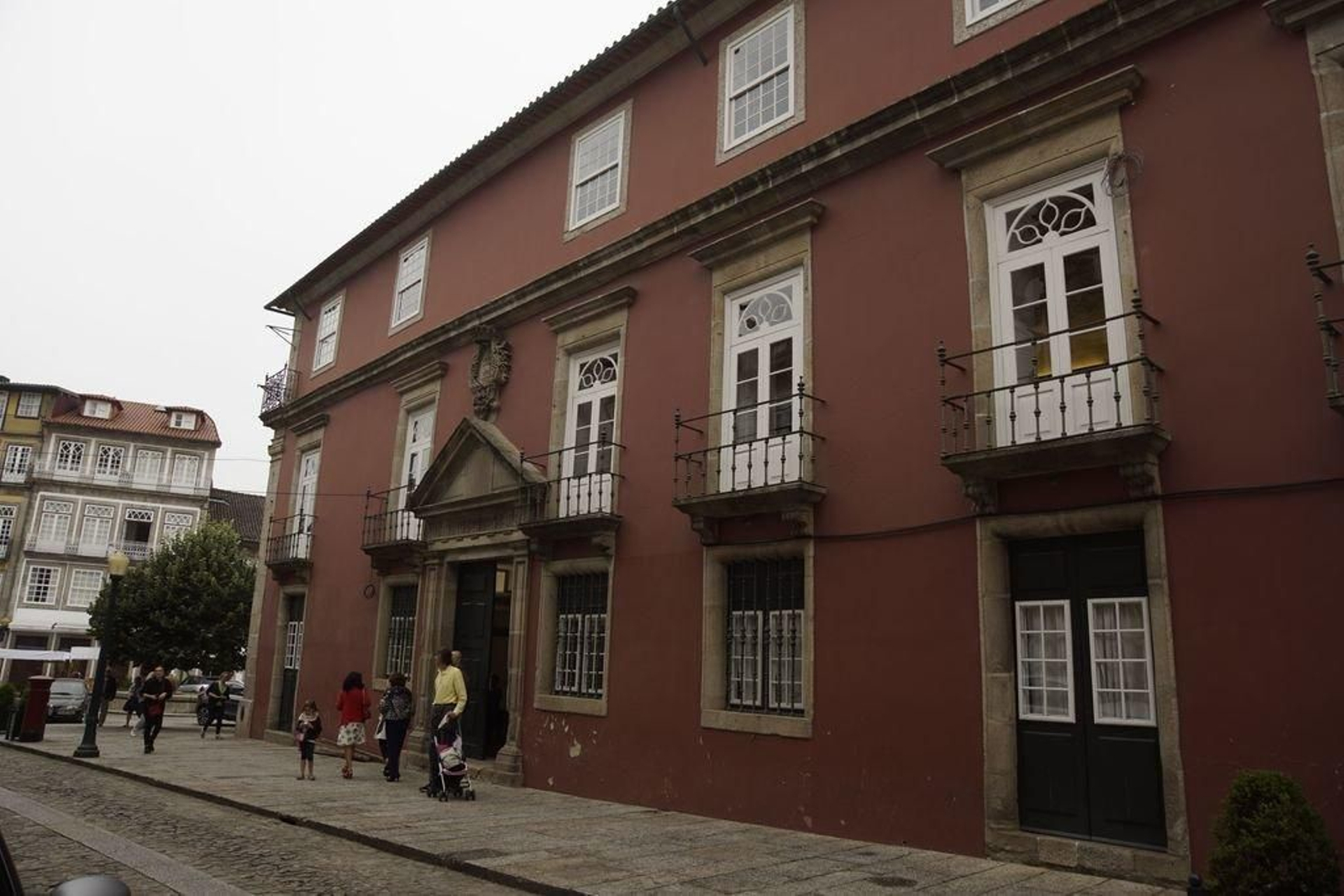 El edificio del Tribunal da Relaçao en el que tendrá que presentarse José Manuel Costas se encuentra en pleno centro de Guimaraes