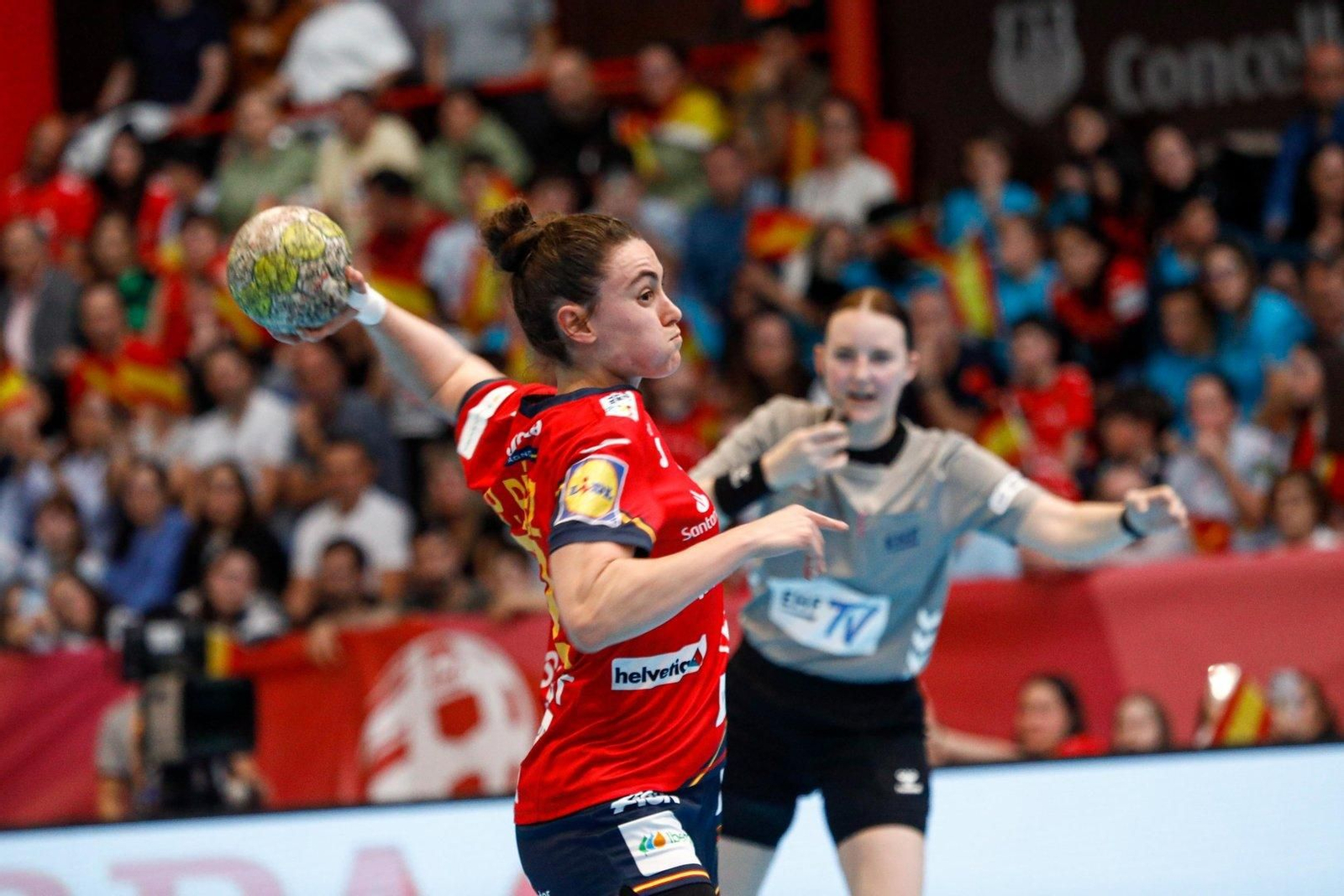 España-Azerbaiyán balonmano femenino en Porriño.