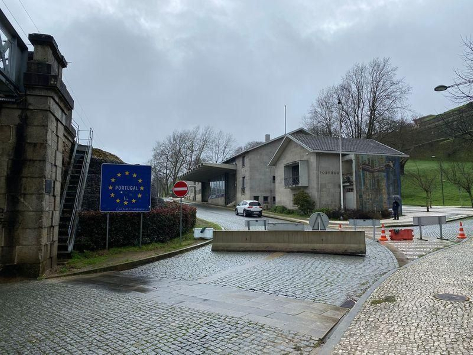 Se restablecen controles fronterizos entre España y Portugal // Alberte