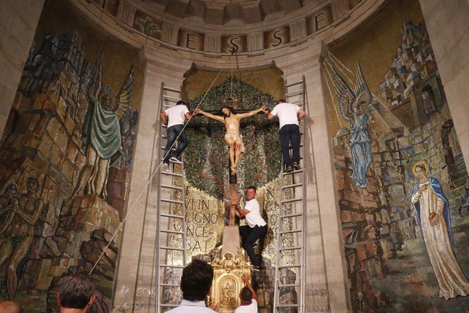 Descendimiento del Cristo de la Victoria _ JV Landín 030