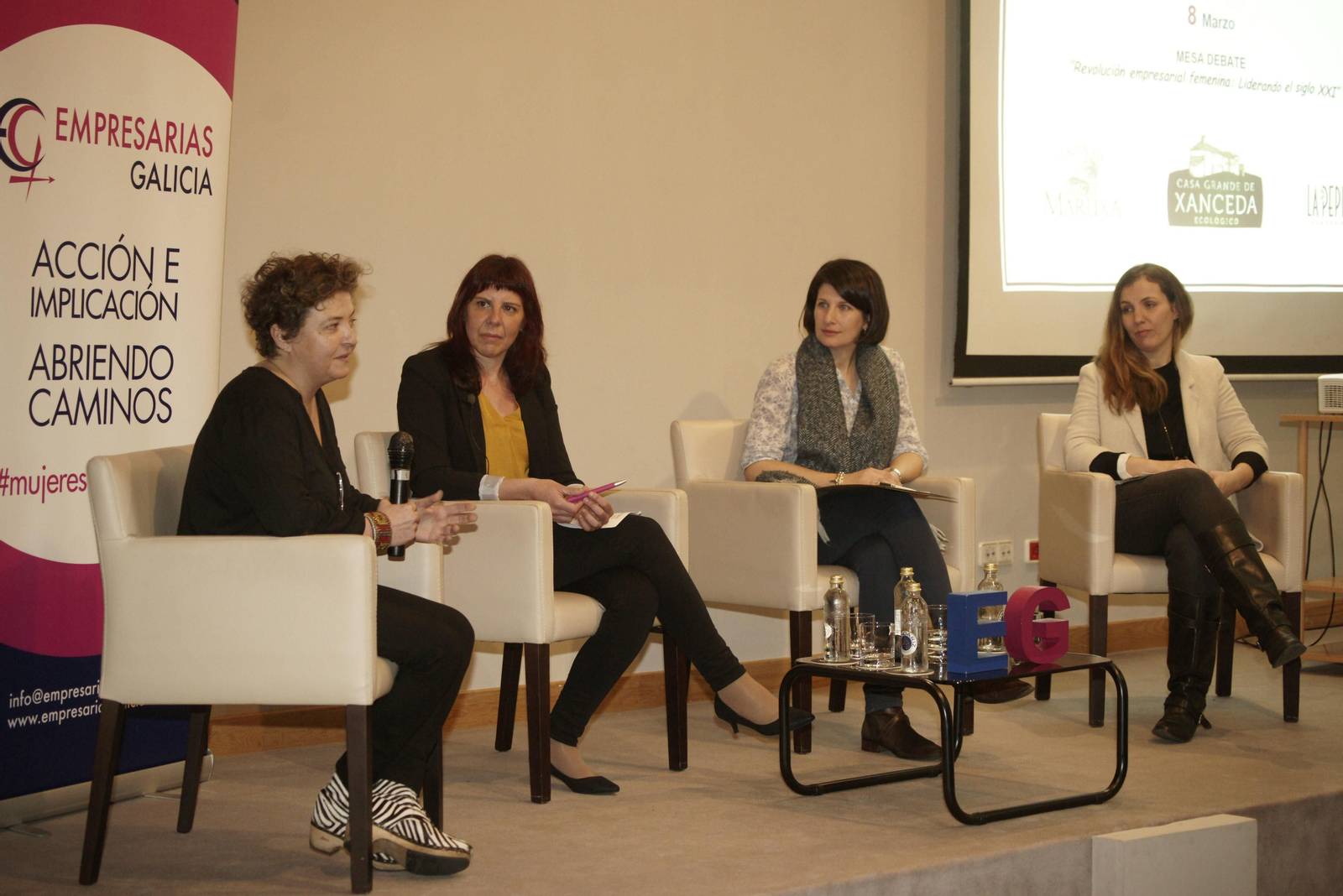 Marta Álvarez, Paula Suárez, Begoña Ocampo y Cristina Fernández, ayer en el Círculo de Empresarios.
