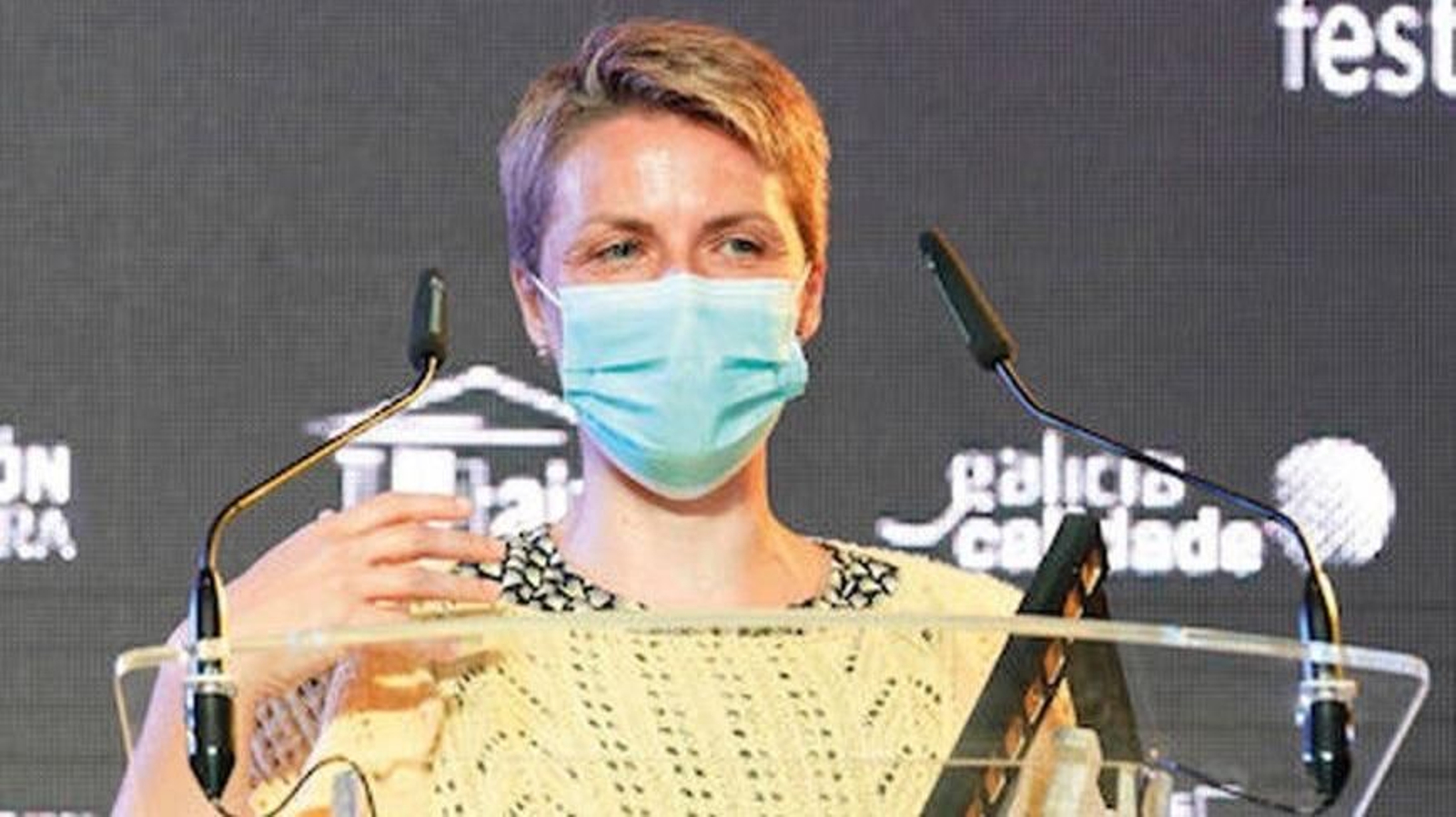 A viguesa Noemi Chantada, recollendo un dos seus catro premios en Cans.